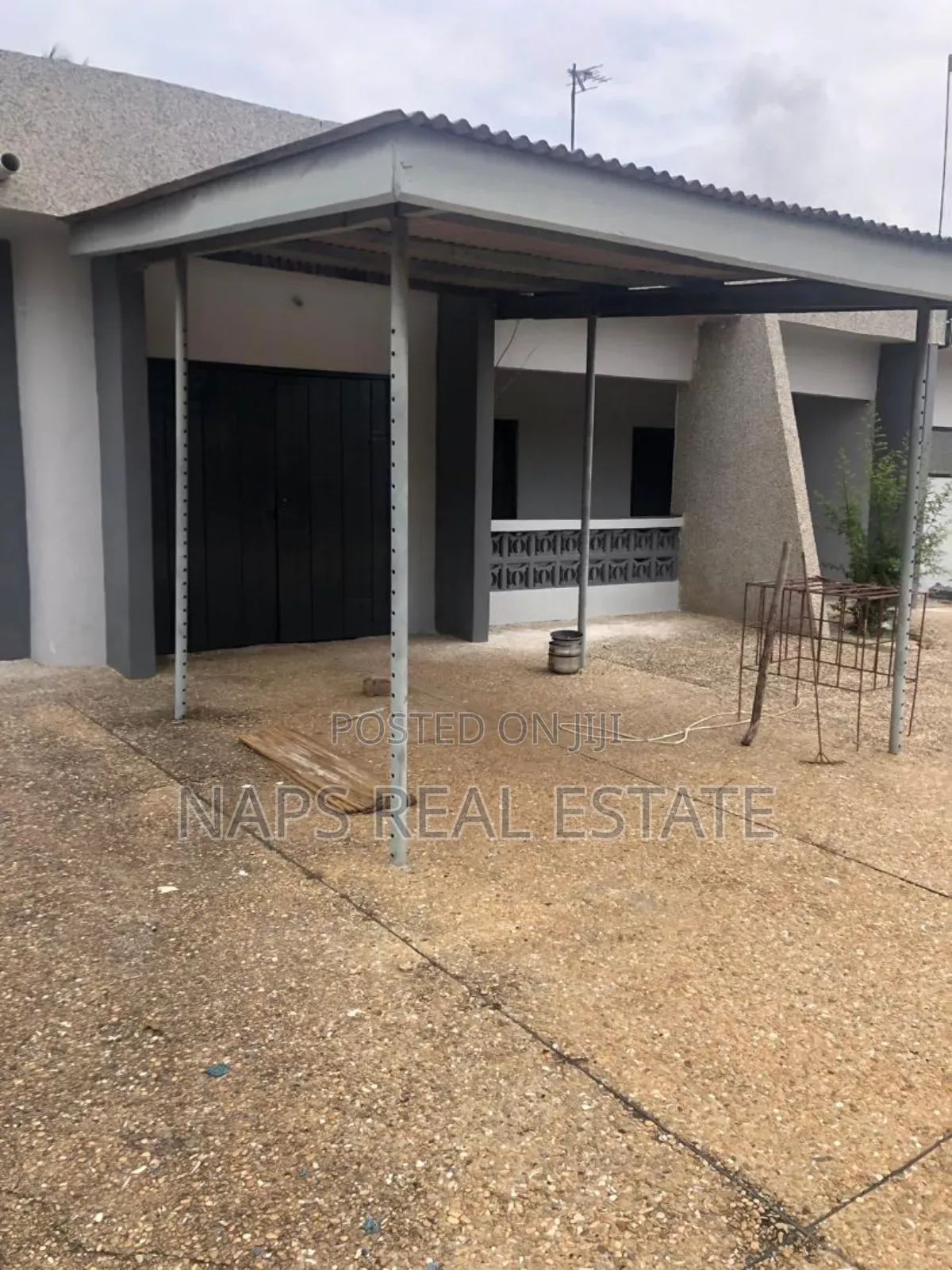 6bdrm House in Naps Real Estate, Teshie for rent in Teshie