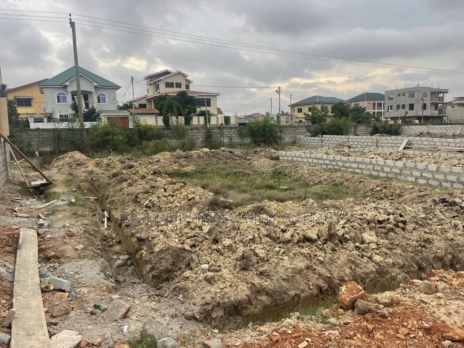 Genuine and Documented Half Plot for Sale at Lashibi Ecg in Sakumono