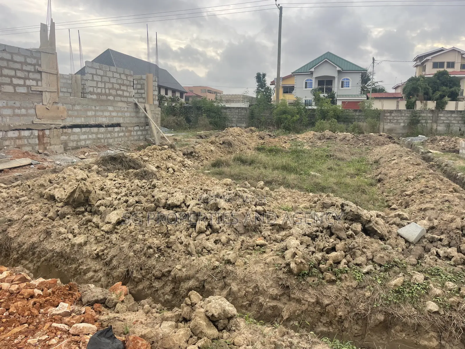 Genuine and Documented Half Plot for Sale at Lashibi Ecg in Sakumono