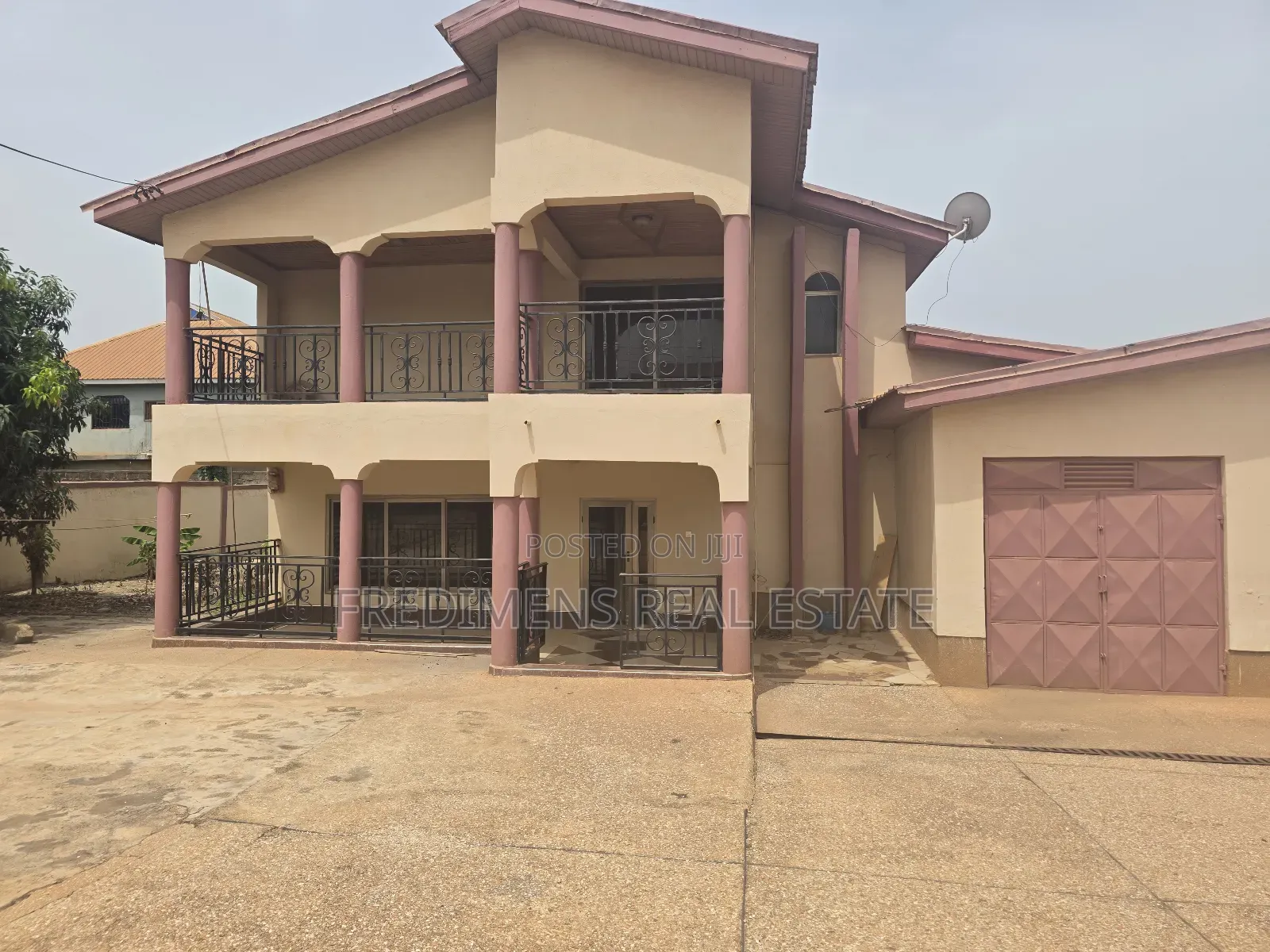 5bdrm House in Fredimens Real, Kumasi Metropolitan for sale in Kumasi Metropolitan