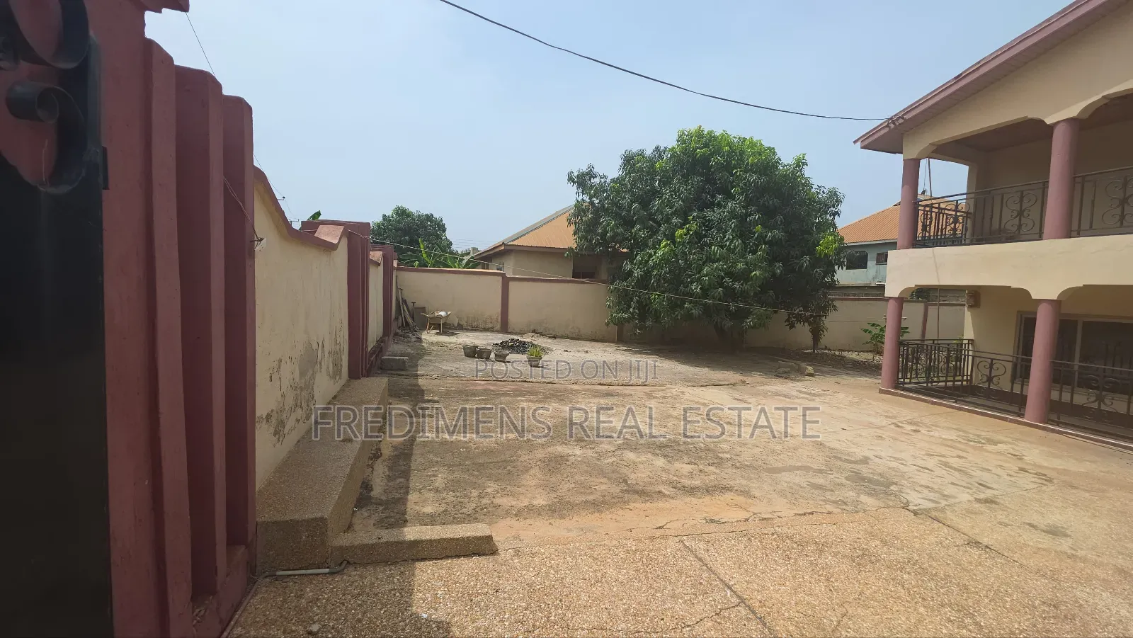 5bdrm House in Fredimens Real, Kumasi Metropolitan for sale in Kumasi Metropolitan