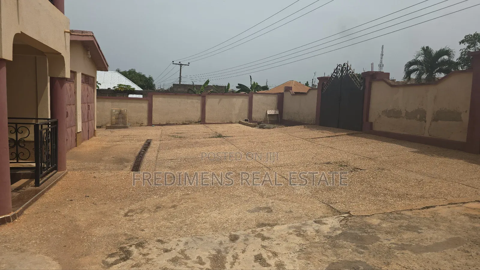 5bdrm House in Fredimens Real, Kumasi Metropolitan for sale in Kumasi Metropolitan