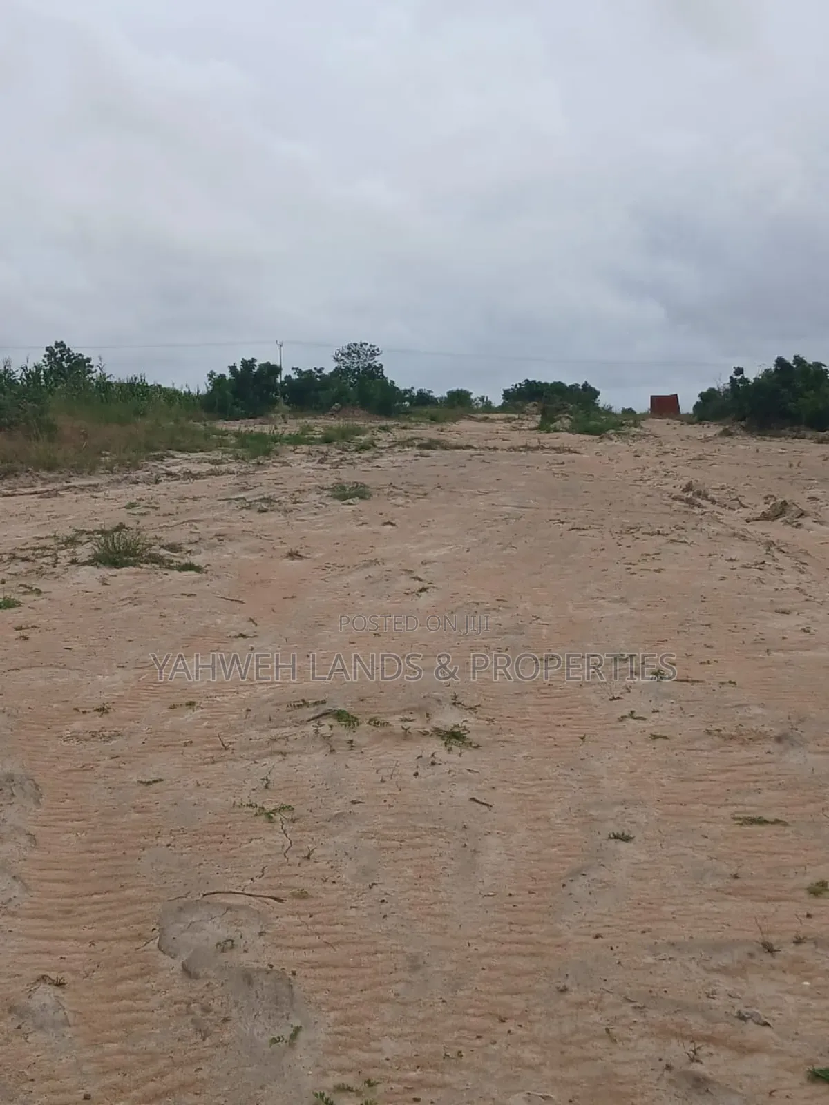 Roadside Land for Sale 
Location:Tseaddo Mahama Junction in Tseaddo