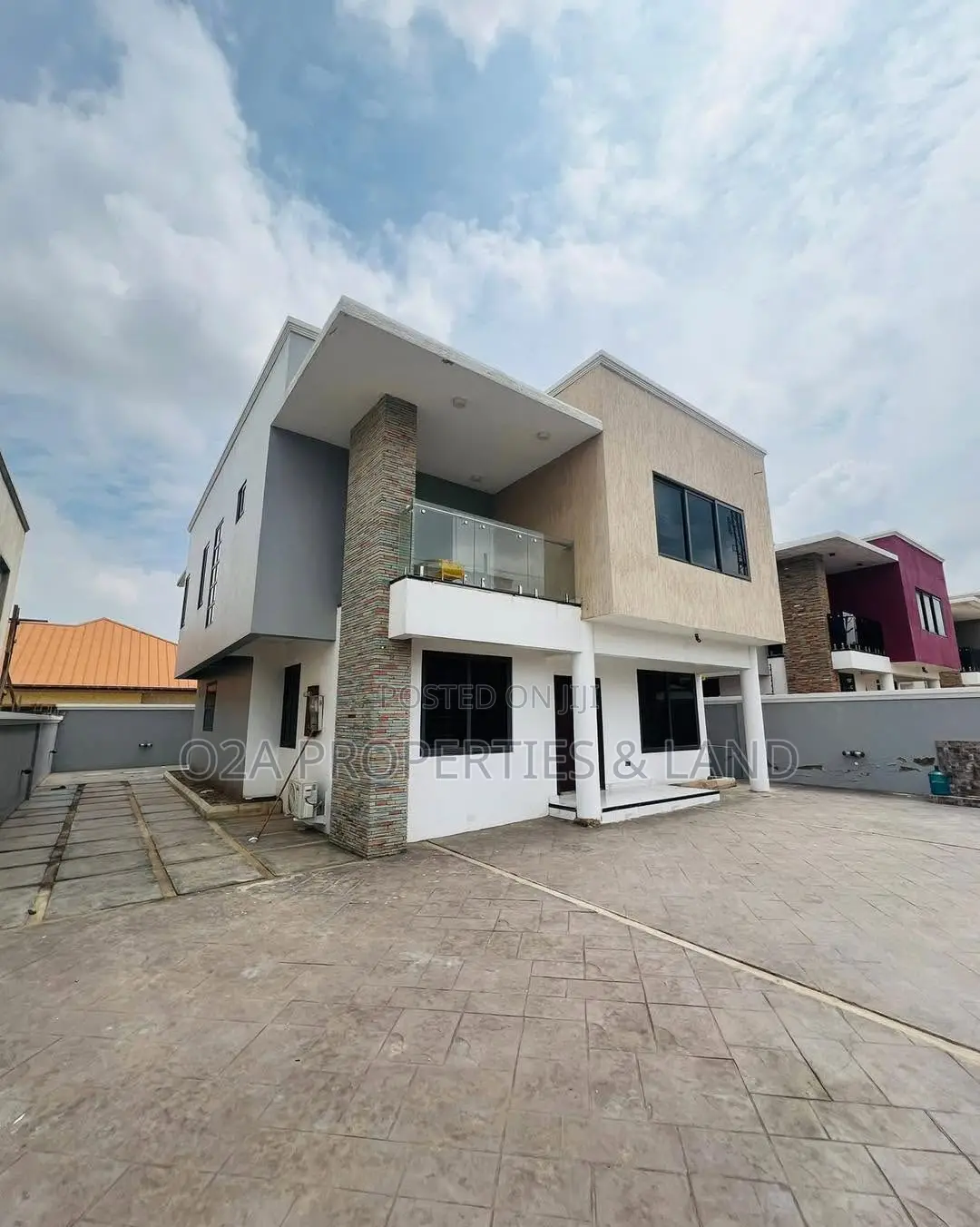 Furnished 4bdrm Townhouse / Terrace in Airport Residential, New Legon in New Legon
