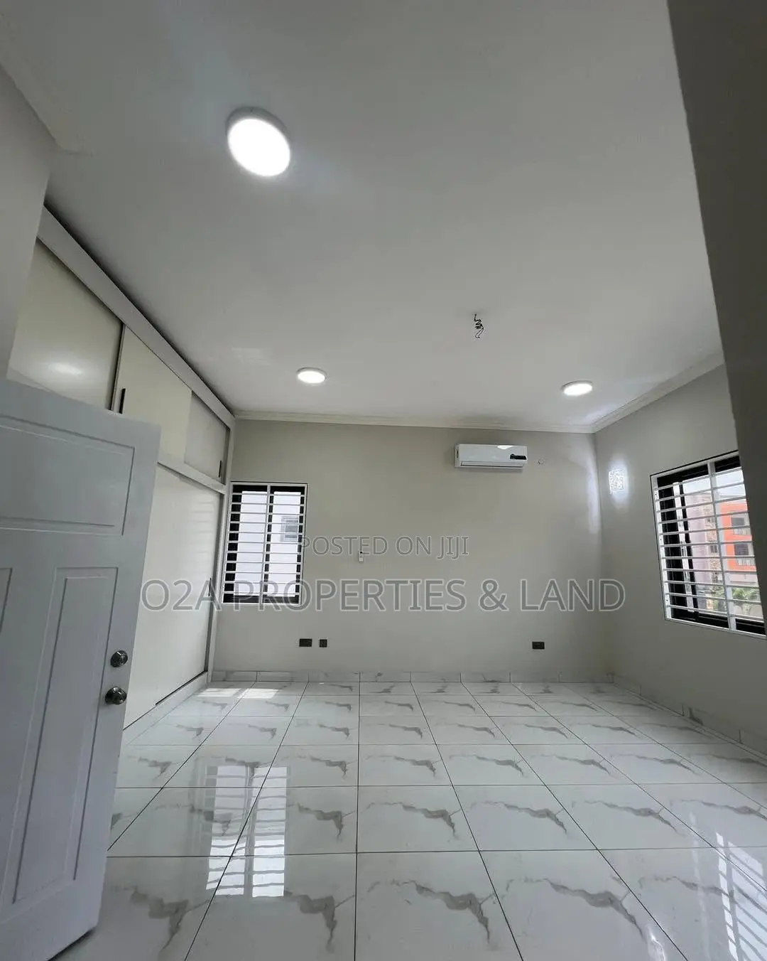 Furnished 4bdrm Townhouse / Terrace in Airport Residential, New Legon in New Legon