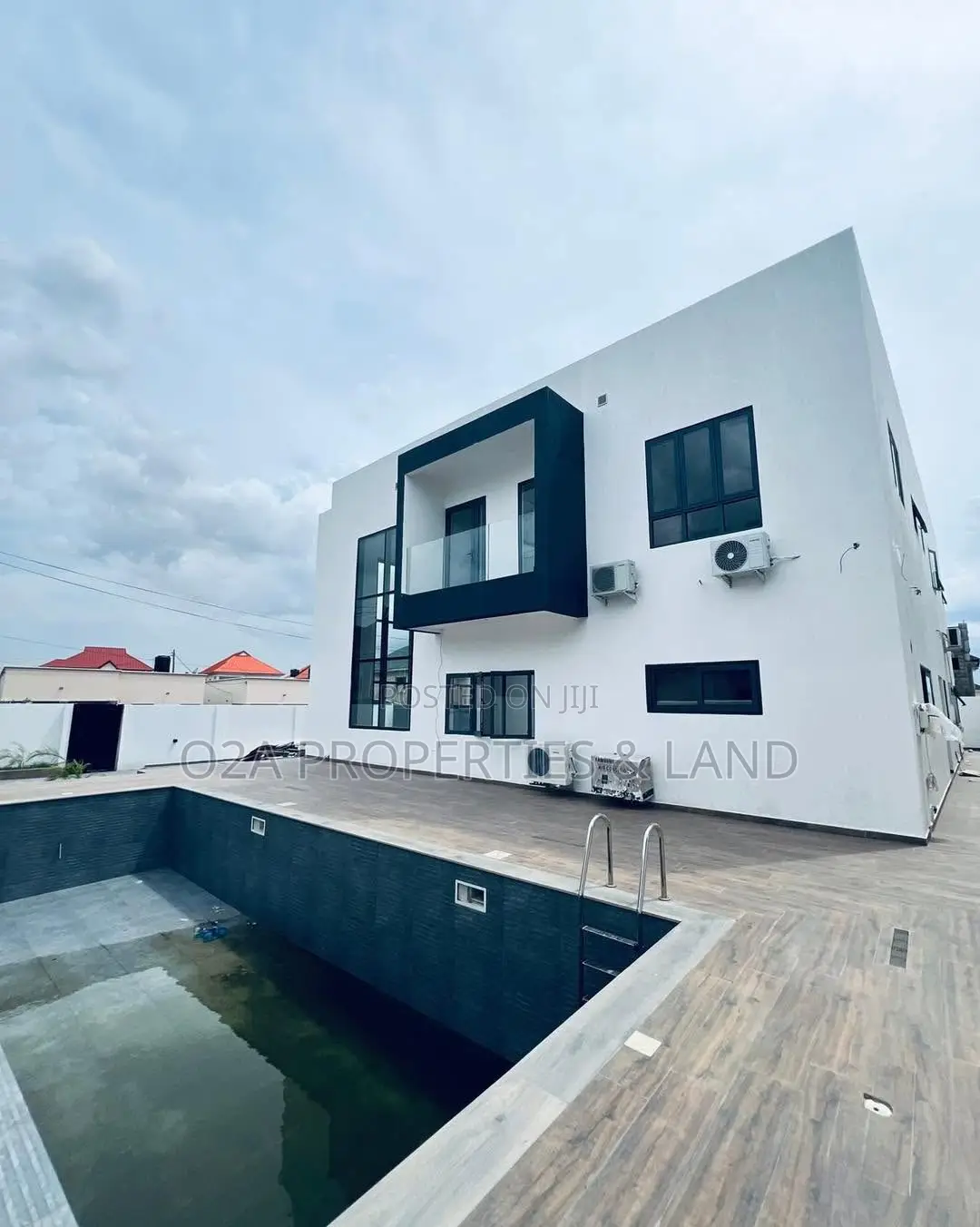 4bdrm House in Lakeside Estate for sale in Lake Side Estate