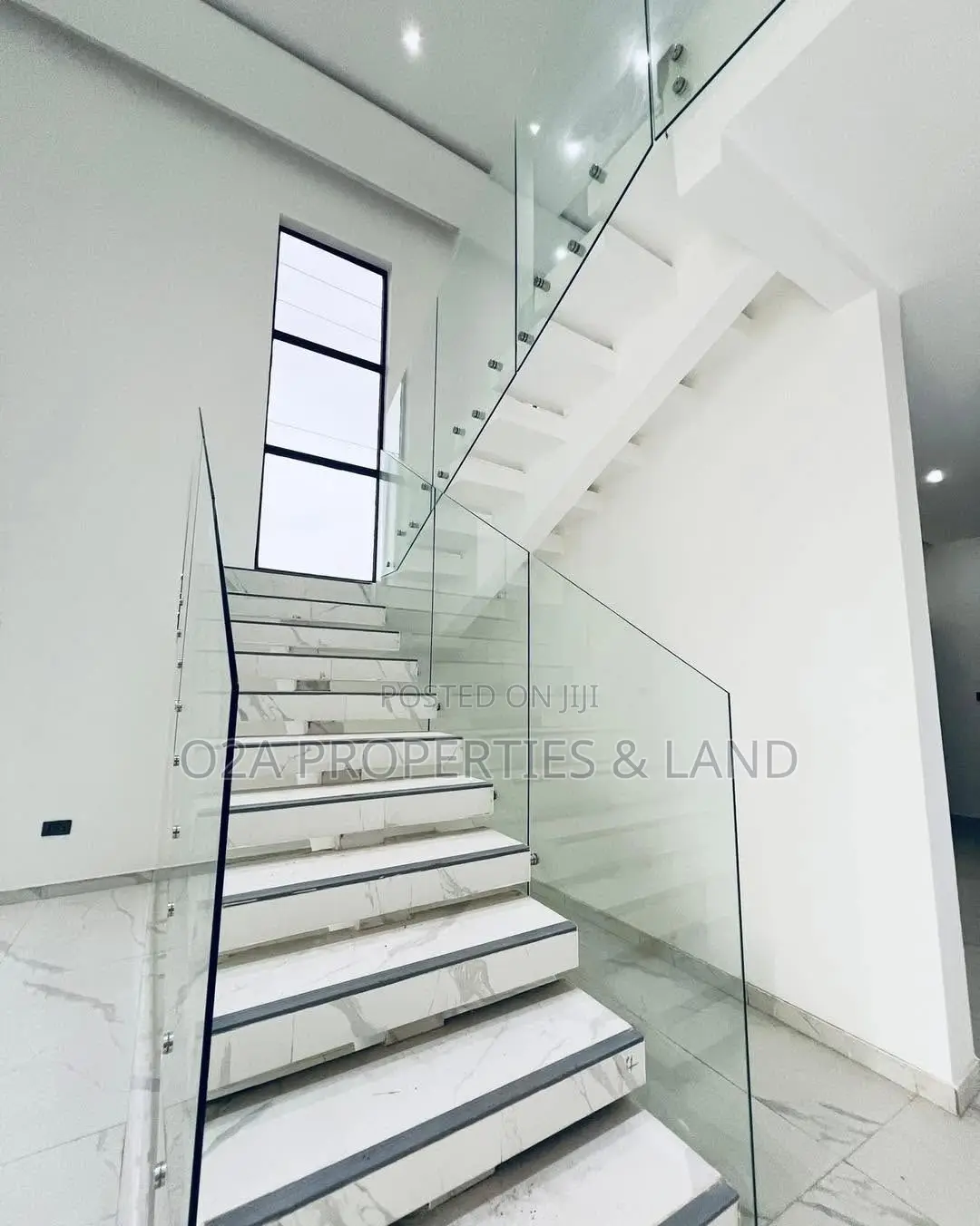 4bdrm House in Lakeside Estate for sale in Lake Side Estate