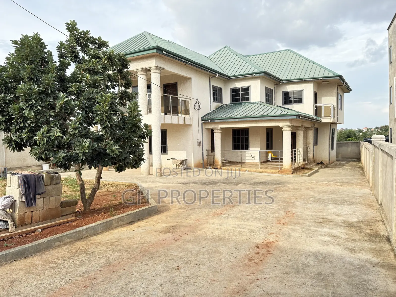 4bdrm Apartment in Kaase Oti, Kumasi Metropolitan for rent in Kumasi Metropolitan