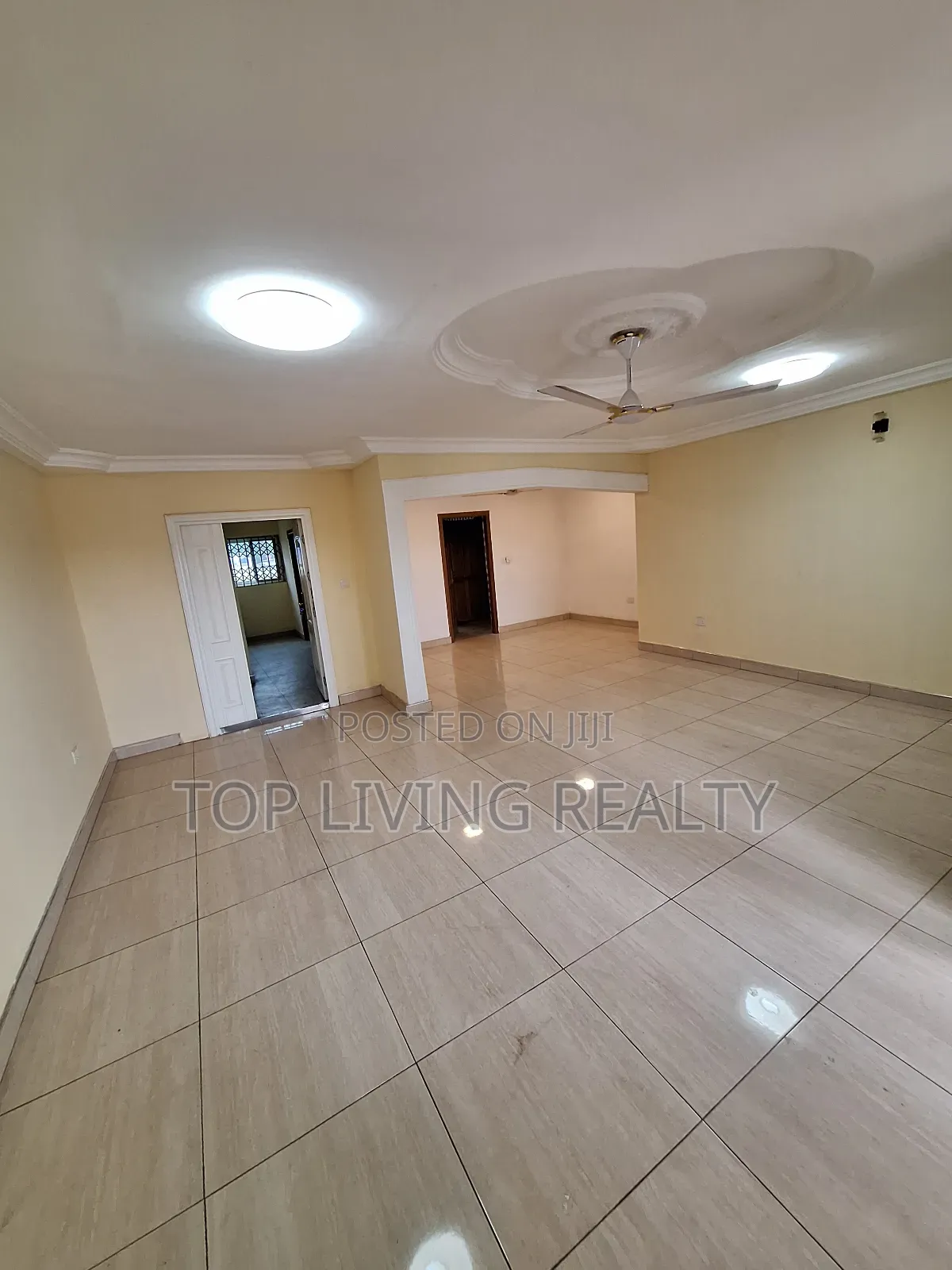 3bdrm Apartment in Ashaley Botwe for rent in Ashaley Botwe