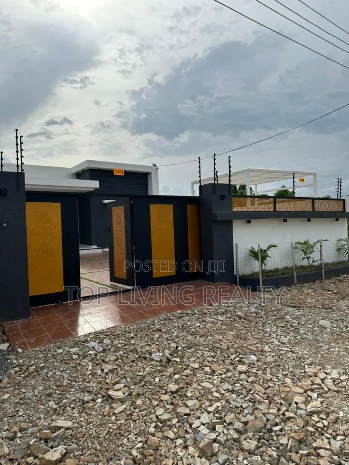 3bdrm Bungalow in Legon Hills, Ashaley Botwe for sale in Ashaley Botwe