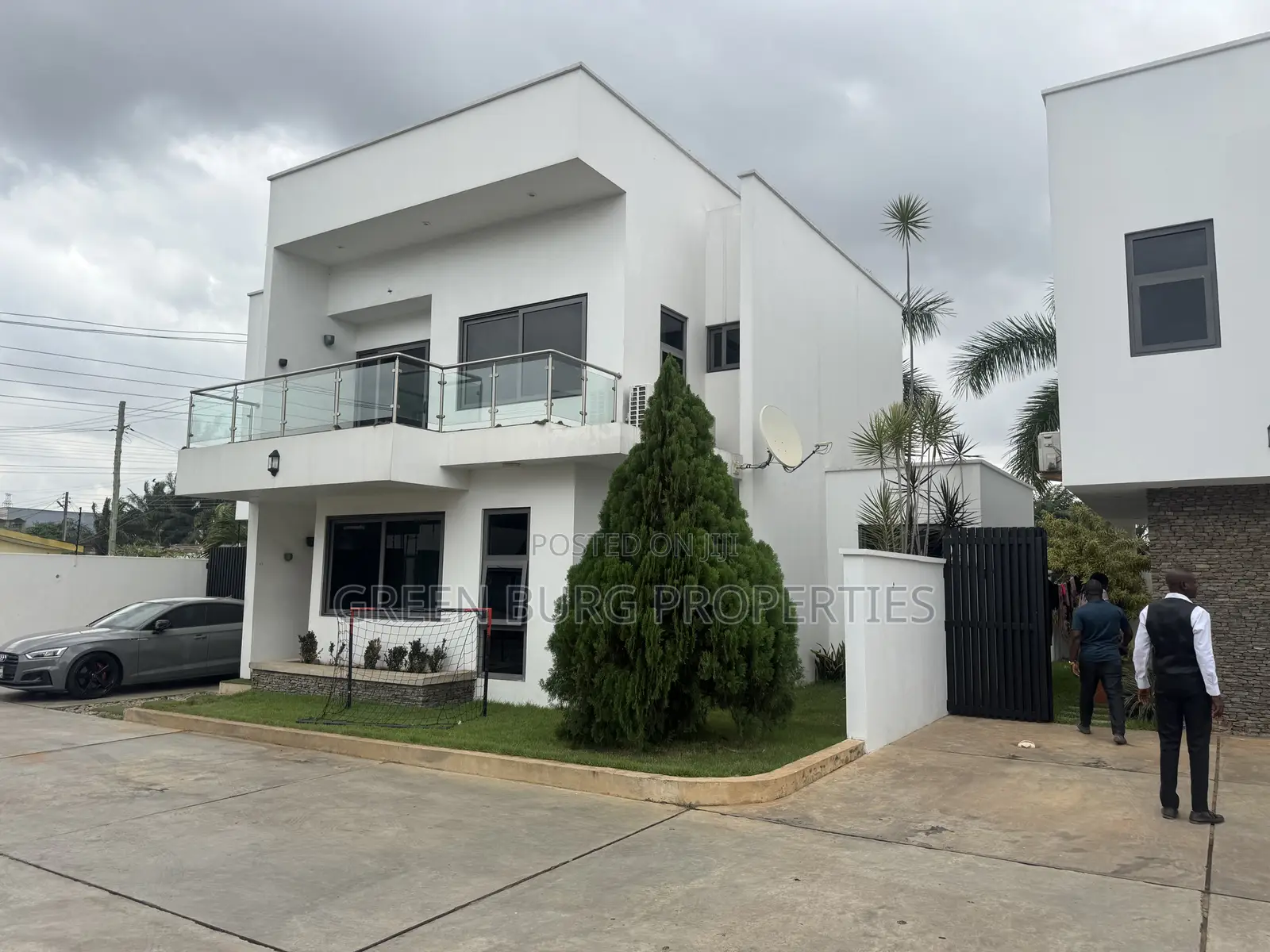 3bdrm Townhouse/Terrace in East Legon for sale in East Legon