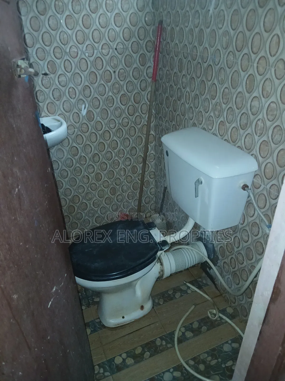 1bdrm Apartment in Valley View, Oyibi for rent in Oyibi