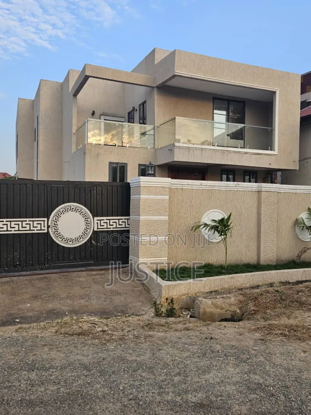 4bdrm House in Oyarifa, Ghana Flag for sale in Ghana Flag
