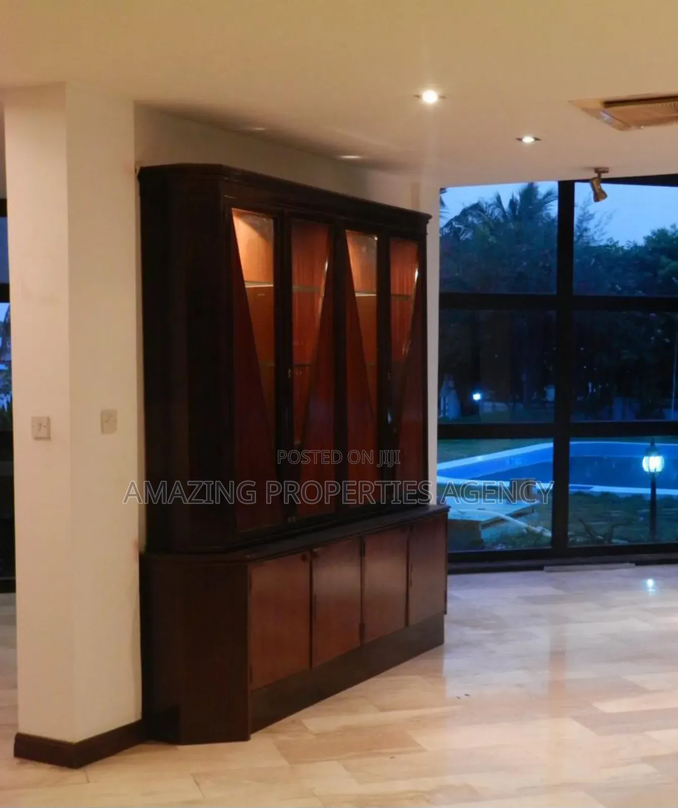 5bdrm House in Airport Residential Area for sale in Airport Residential Area