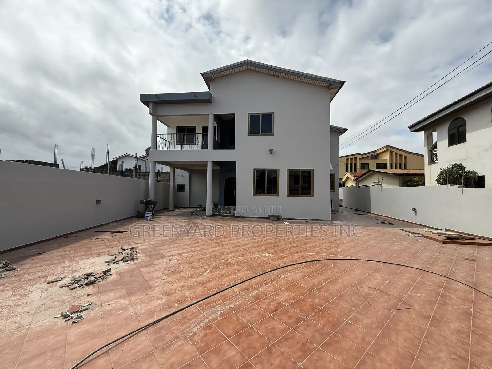 5bdrm House in American House, East Legon for rent in East Legon