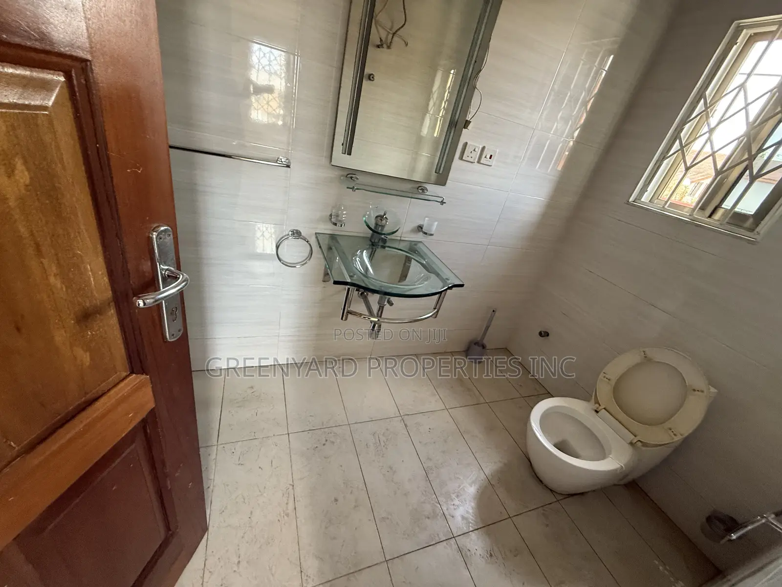 5bdrm House in American House, East Legon for rent in East Legon