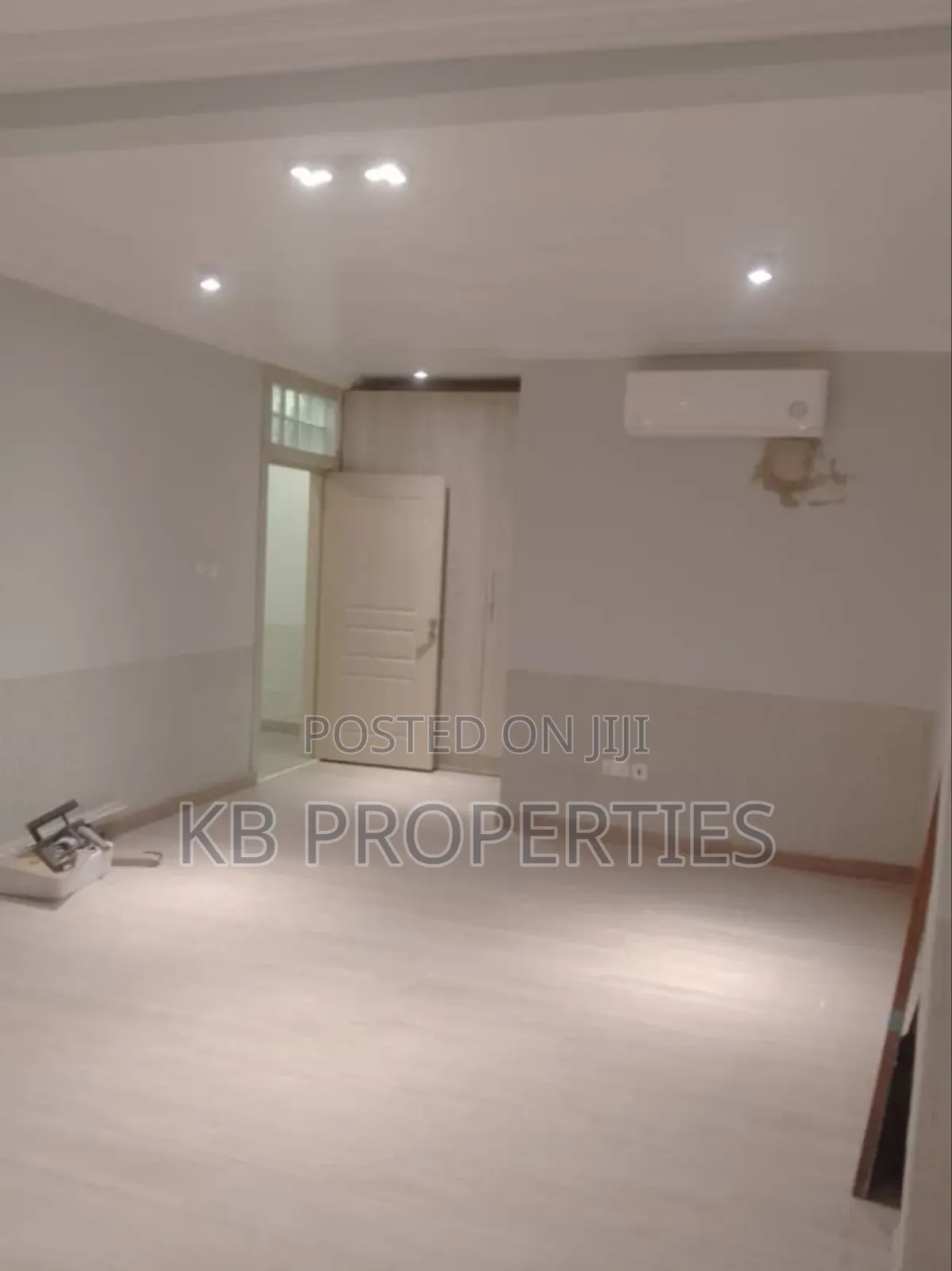 5bdrm Mansion in Kb Properties, Spintex for rent in Spintex