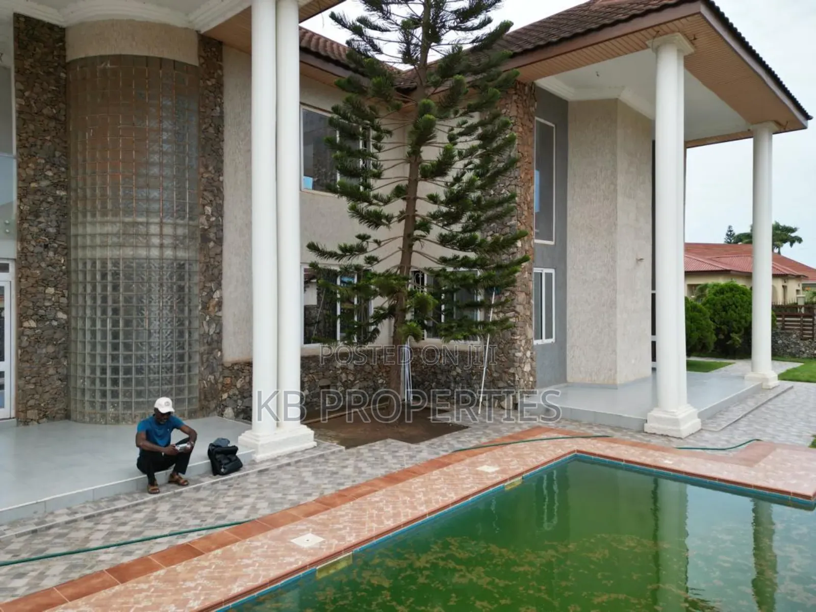 5bdrm Mansion in Kb Properties, Spintex for rent in Spintex