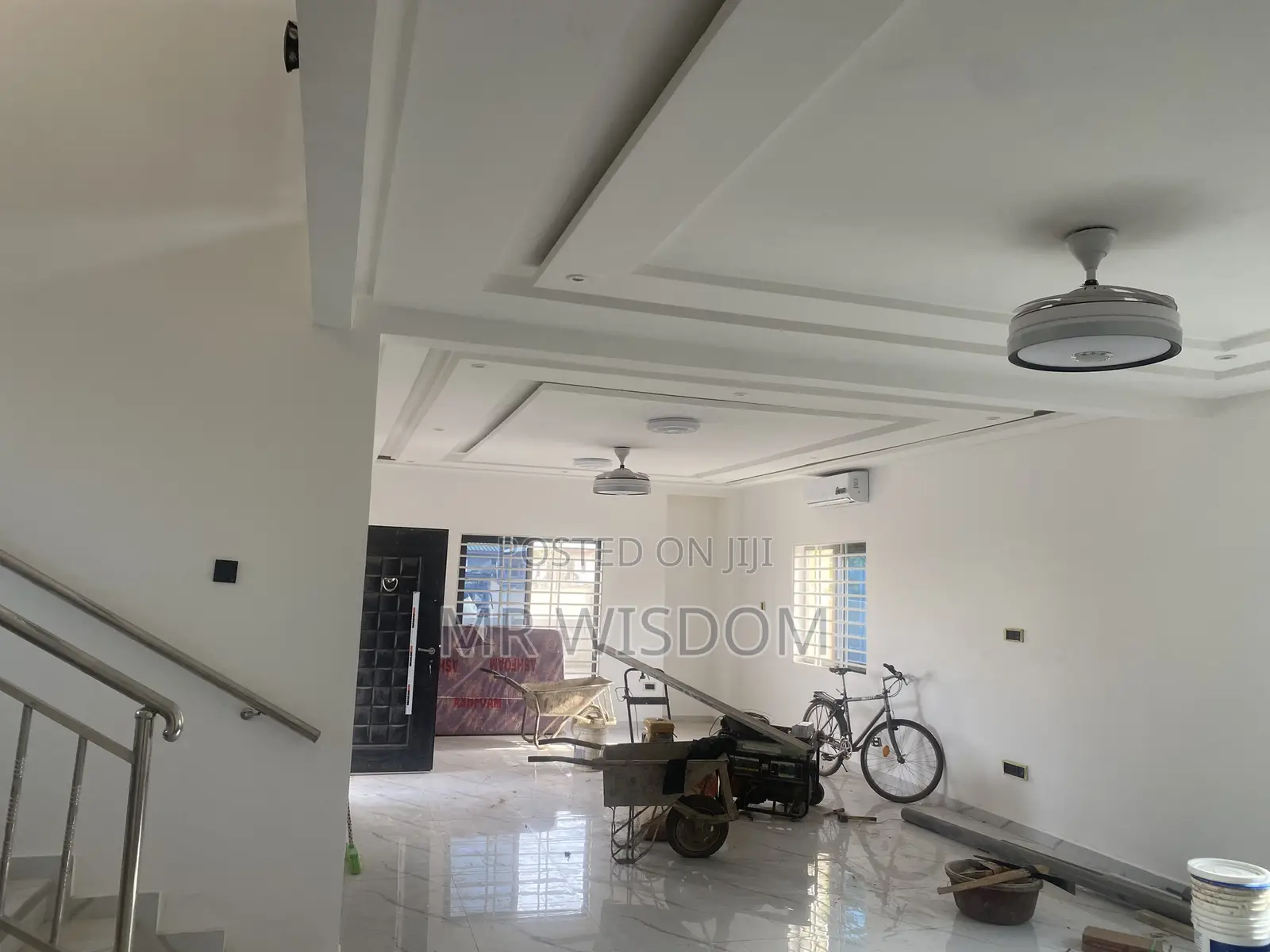 4bdrm Duplex in Lakeside Estate, Ashaley Botwe for sale in Ashaley Botwe