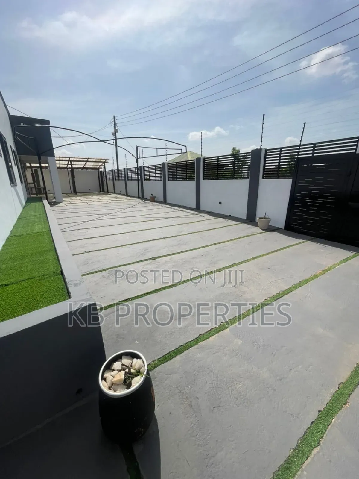 5bdrm House in Kb Properties, Community 25 for rent in Community 25