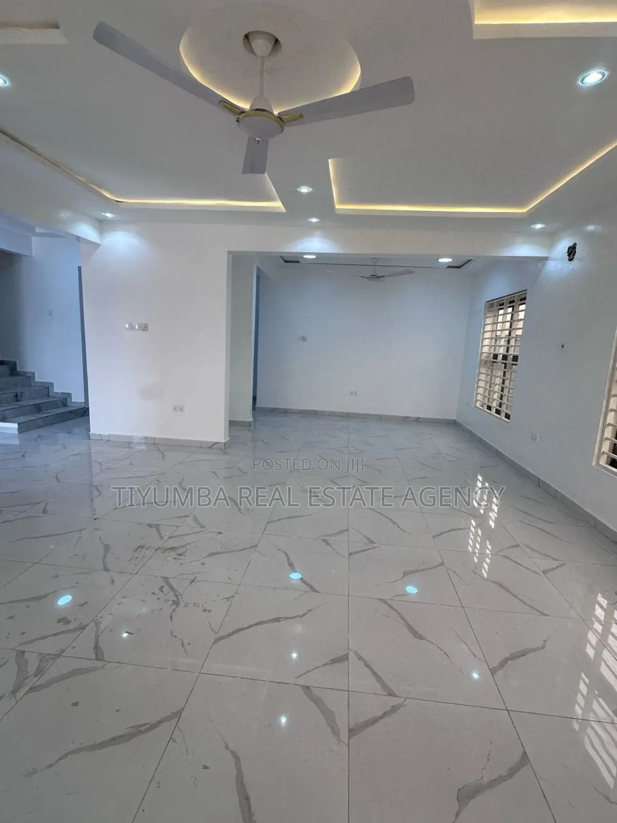 4bdrm Duplex in Tiyumba Agency., Haatso for sale in Haatso