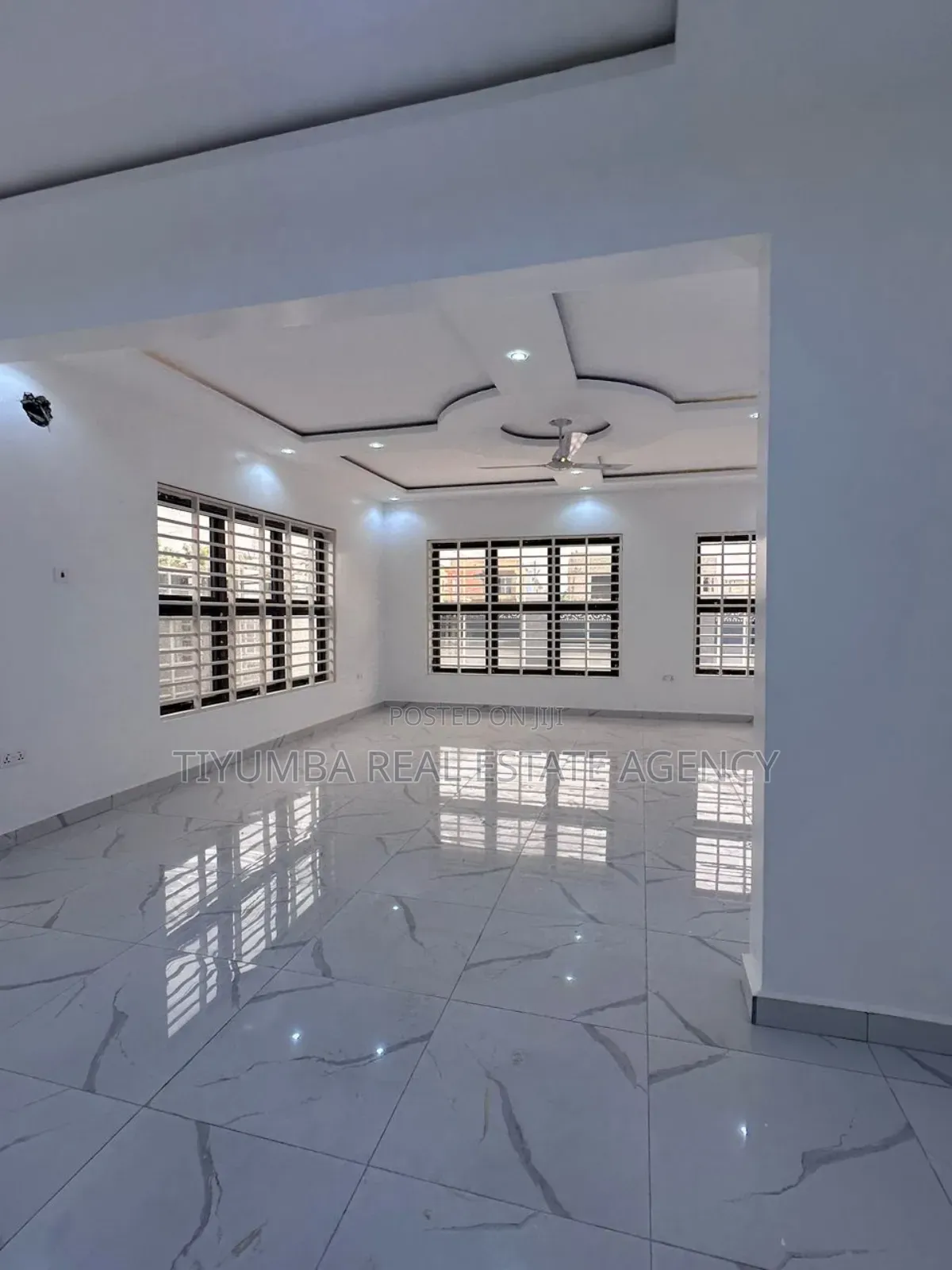 4bdrm Duplex in Tiyumba Agency., Haatso for sale in Haatso