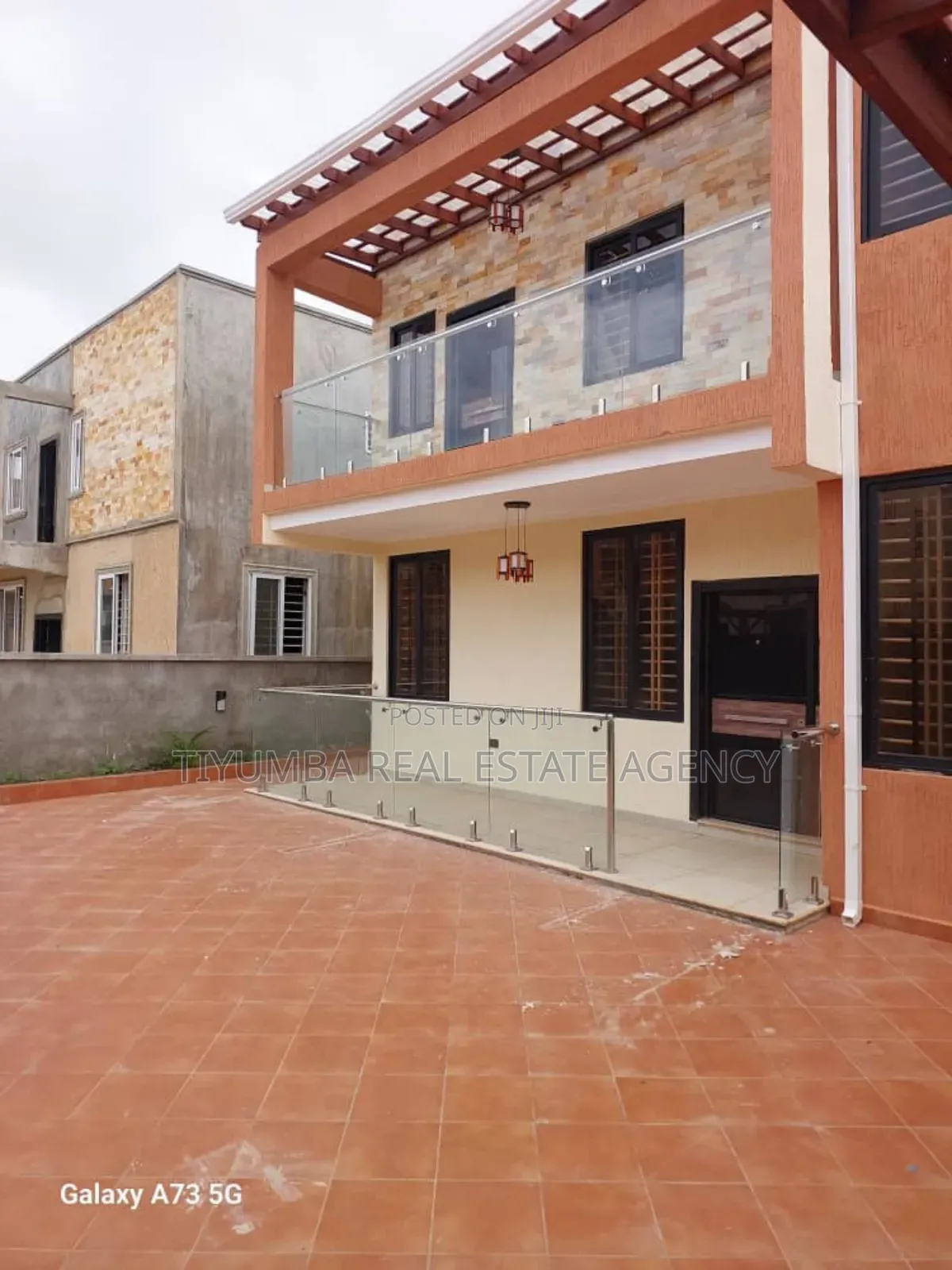 Furnished 4bdrm Duplex in Tiyumba Agency, Achimota for rent in Achimota