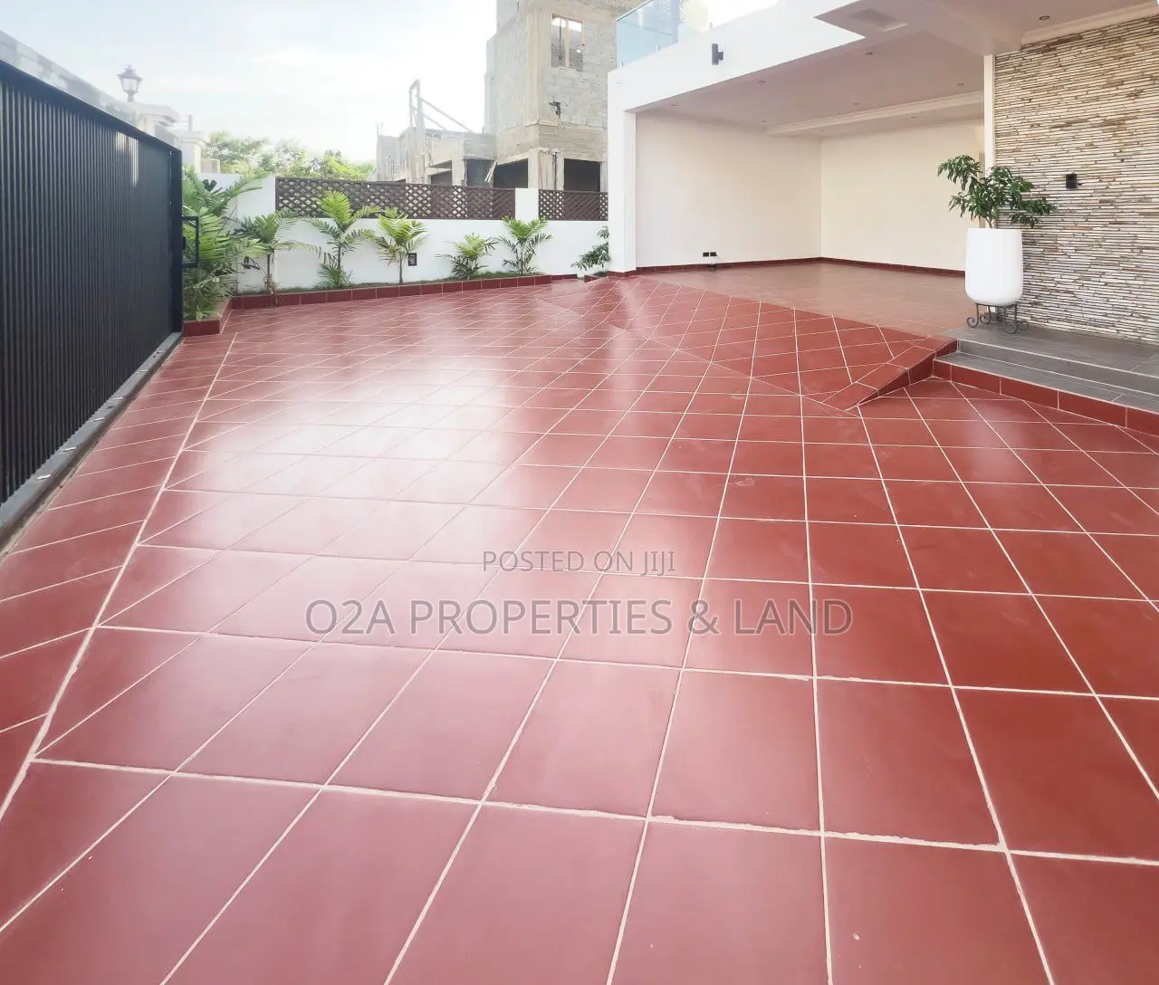 4bdrm House in Sakumono Ss Estate for sale in Sakumono