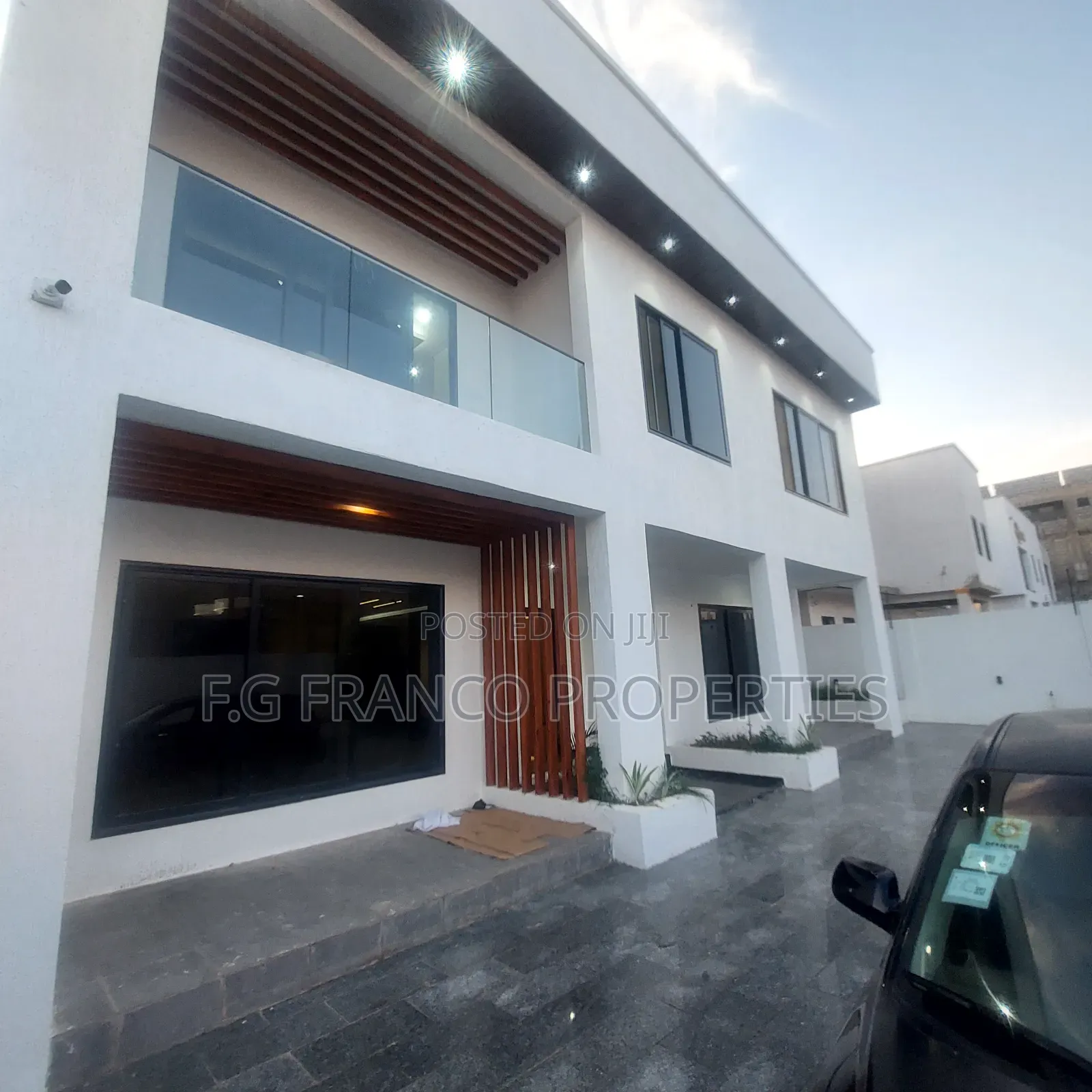 5bdrm House in Kg Franco Properties, Airport Residential Area for sale in Airport Residential Area