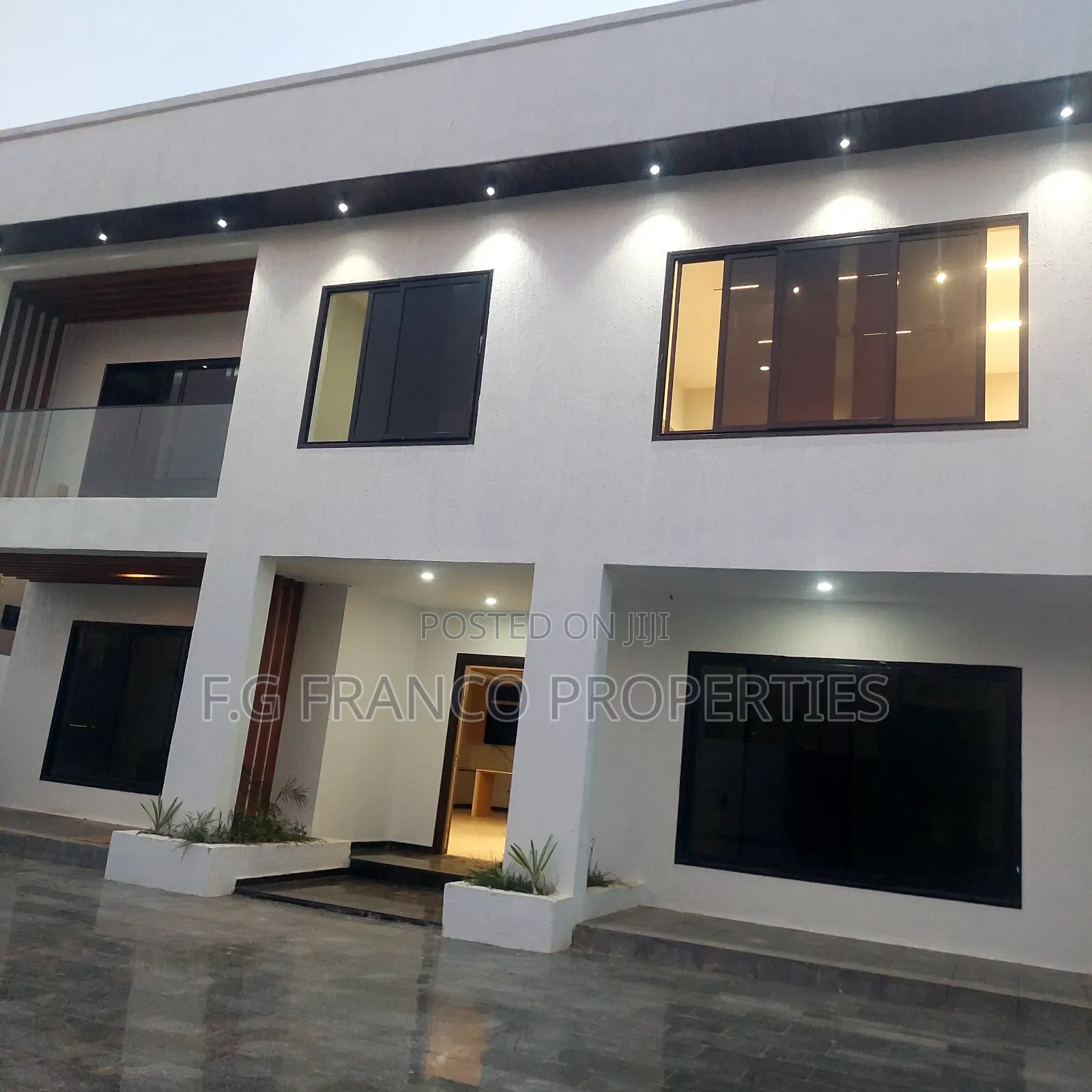 5bdrm House in Kg Franco Properties, Airport Residential Area for sale in Airport Residential Area