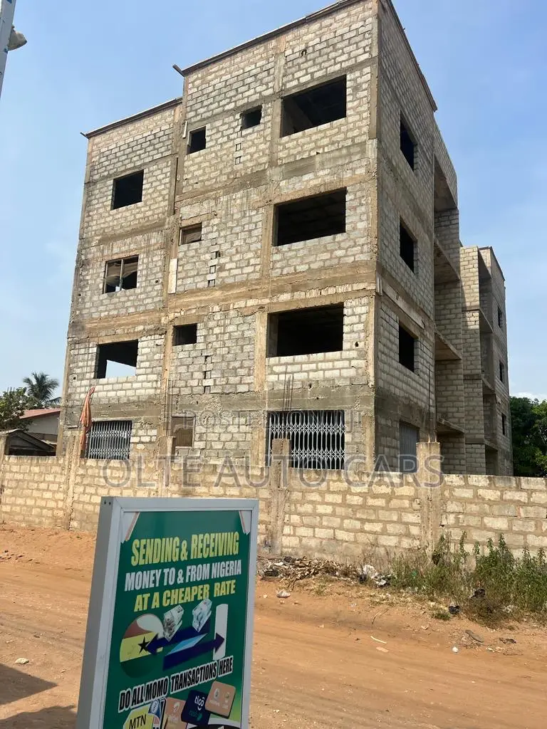8bdrm Apartment in Ot Dream Auto, Spintex for sale in Spintex