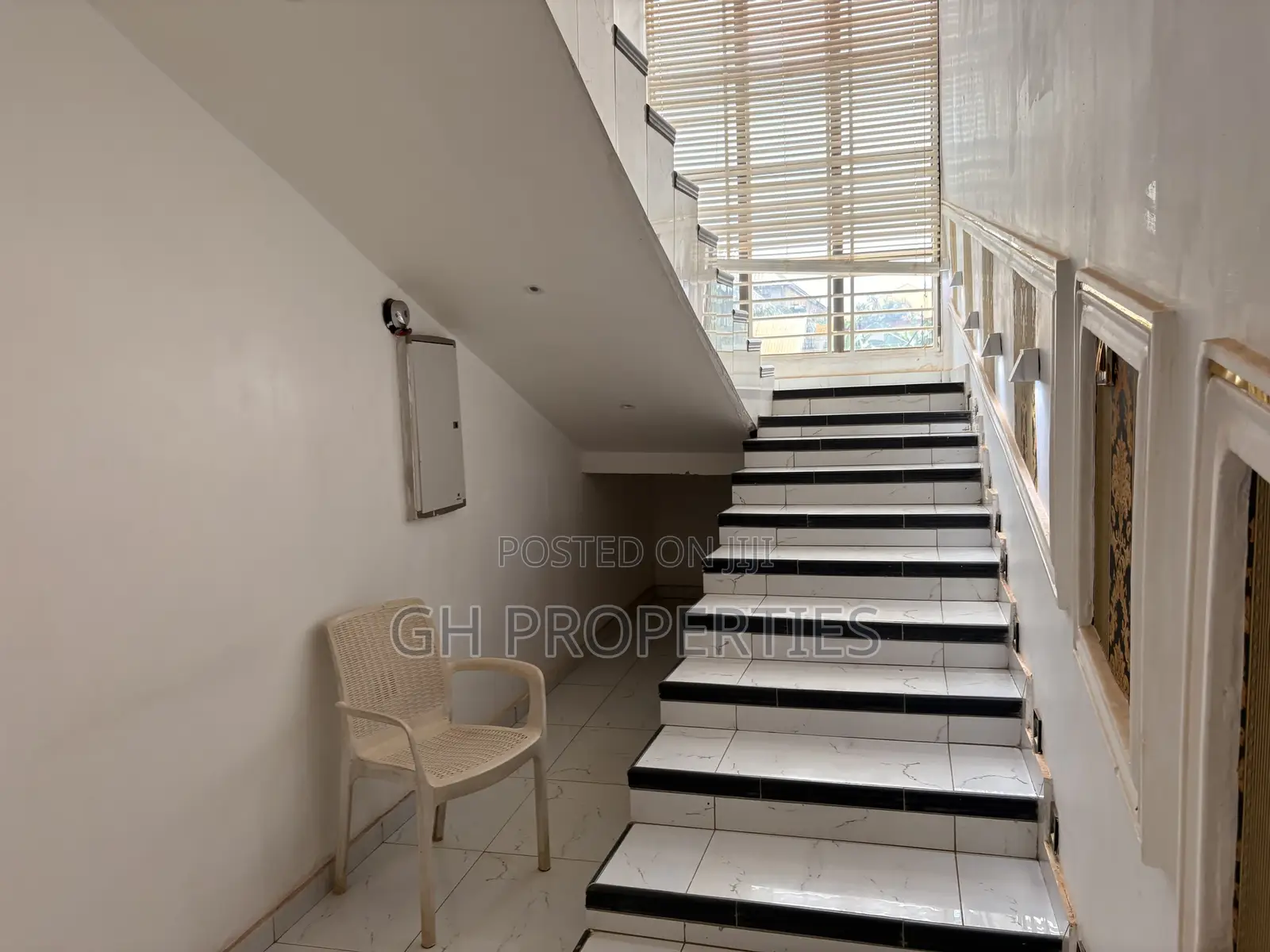 6bdrm Apartment in Yabe, Kumasi Metropolitan for sale in Kumasi Metropolitan
