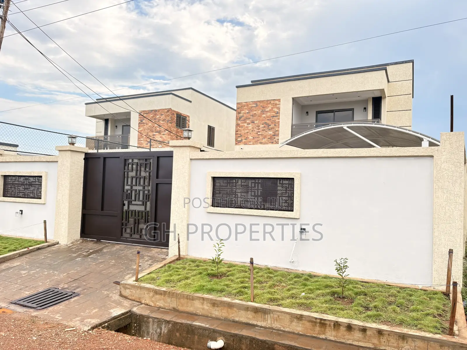 3bdrm House in Paraku Estate., Kumasi Metropolitan for sale in Kumasi Metropolitan
