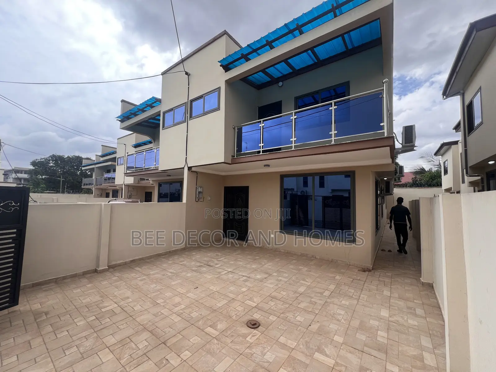 3bdrm Townhouse / Terrace in Bee Decor & Homes, Oyarifa for rent in Oyarifa