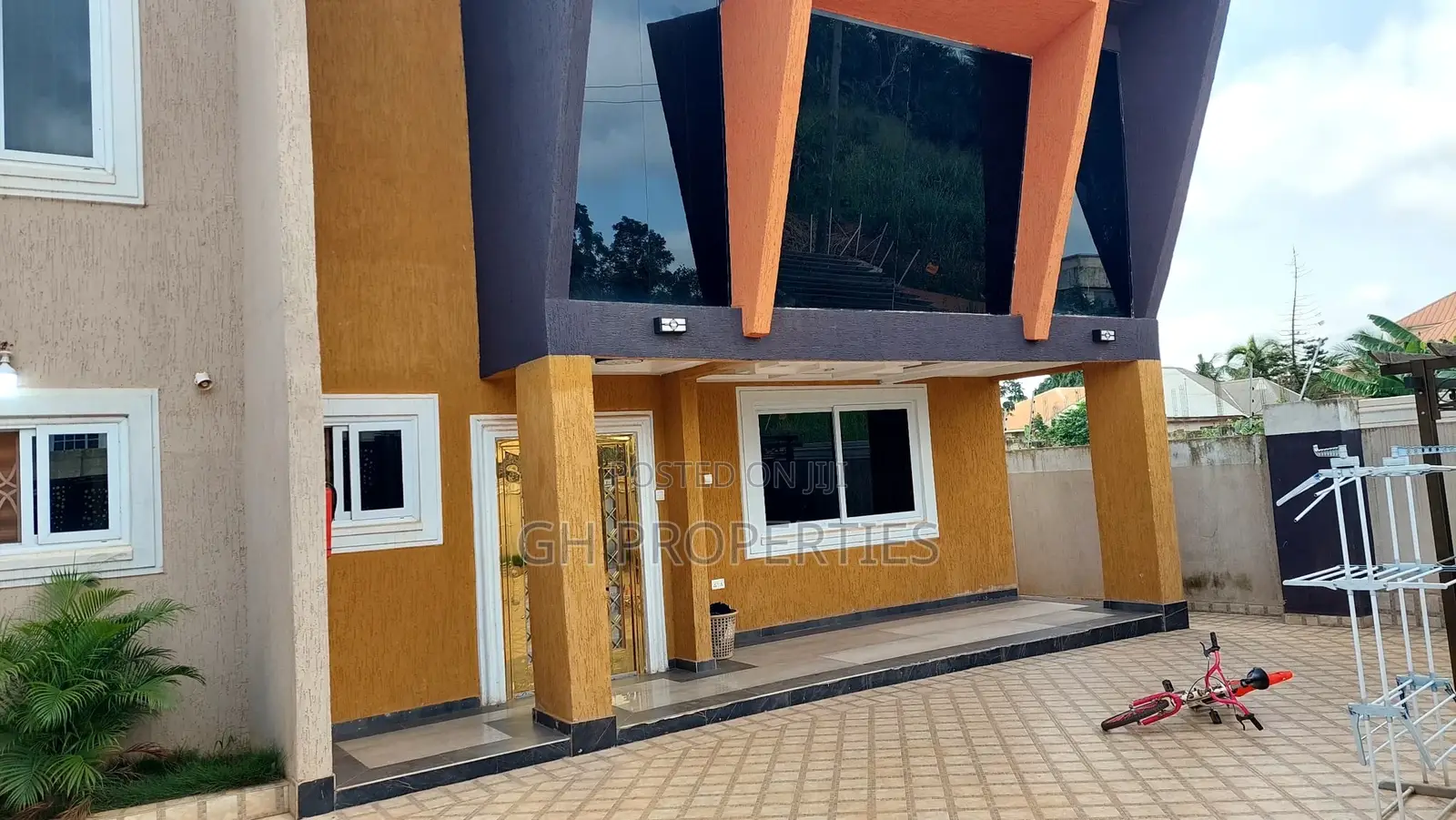 4bdrm House in Yabe, Kumasi Metropolitan for sale in Kumasi Metropolitan