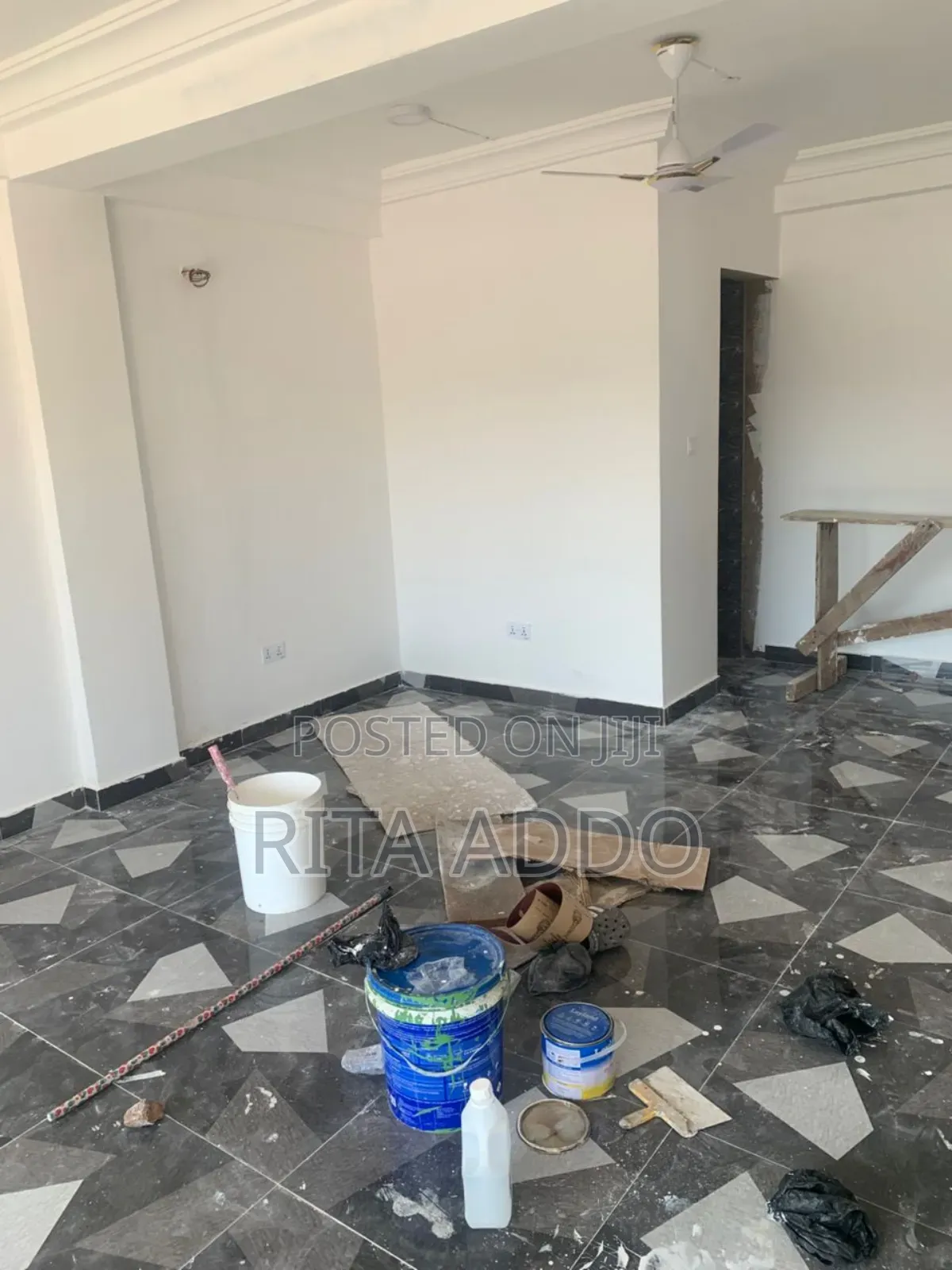 Shop for Rent in Lake Side Estate