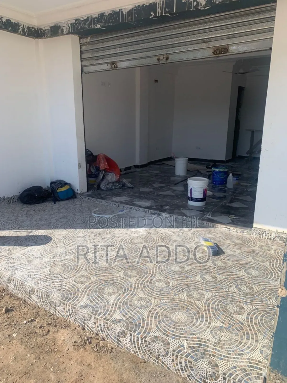 Shop for Rent in Lake Side Estate