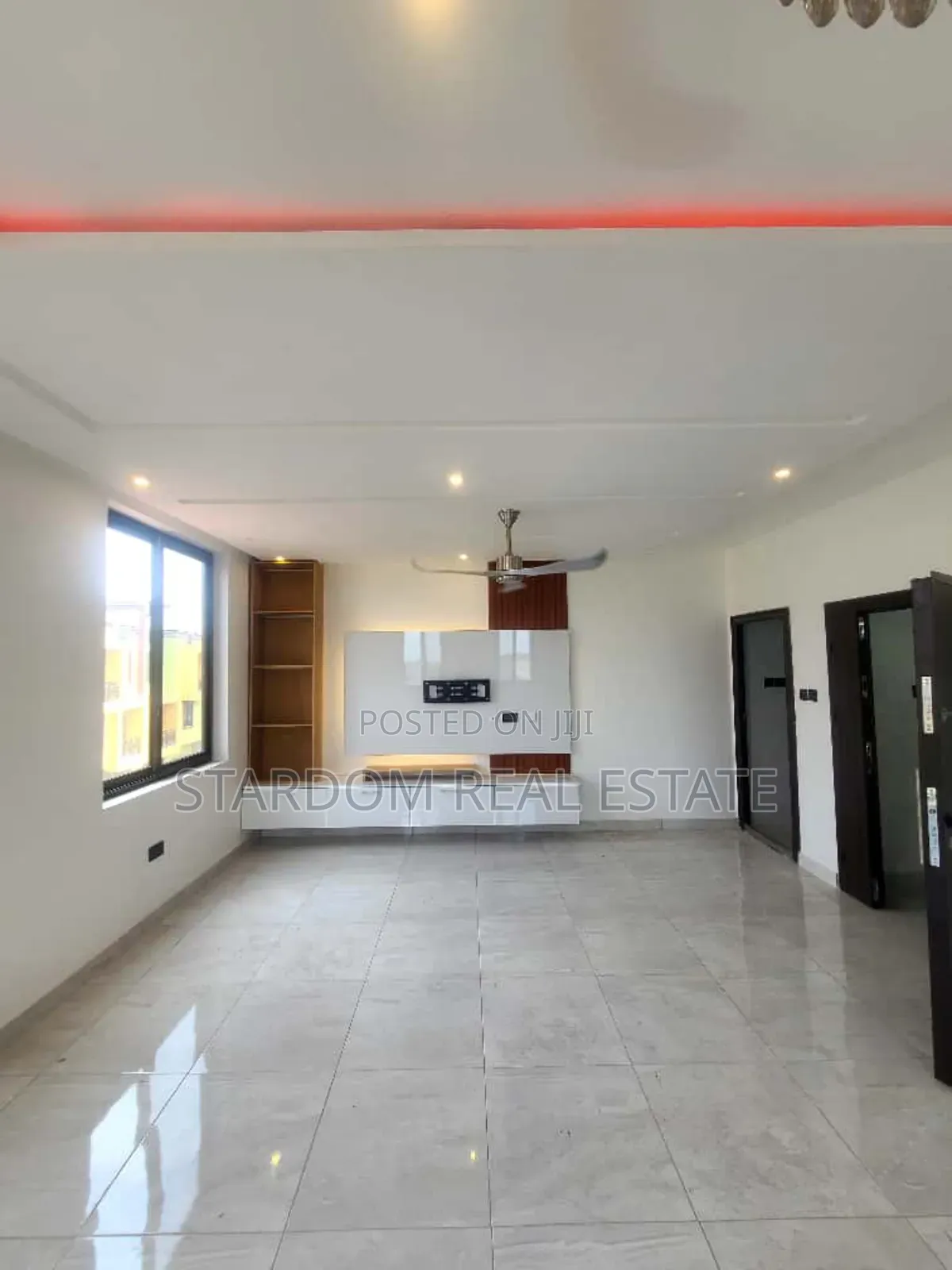 4bdrm Duplex in School Junction, Ashaley Botwe for rent in Ashaley Botwe