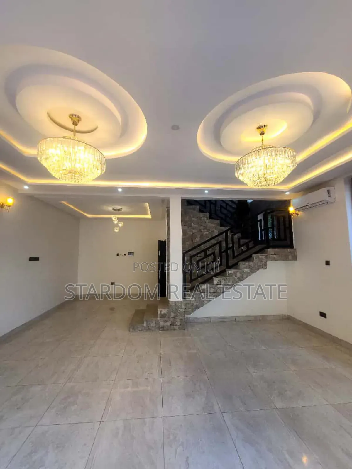 4bdrm Duplex in School Junction, Ashaley Botwe for rent in Ashaley Botwe