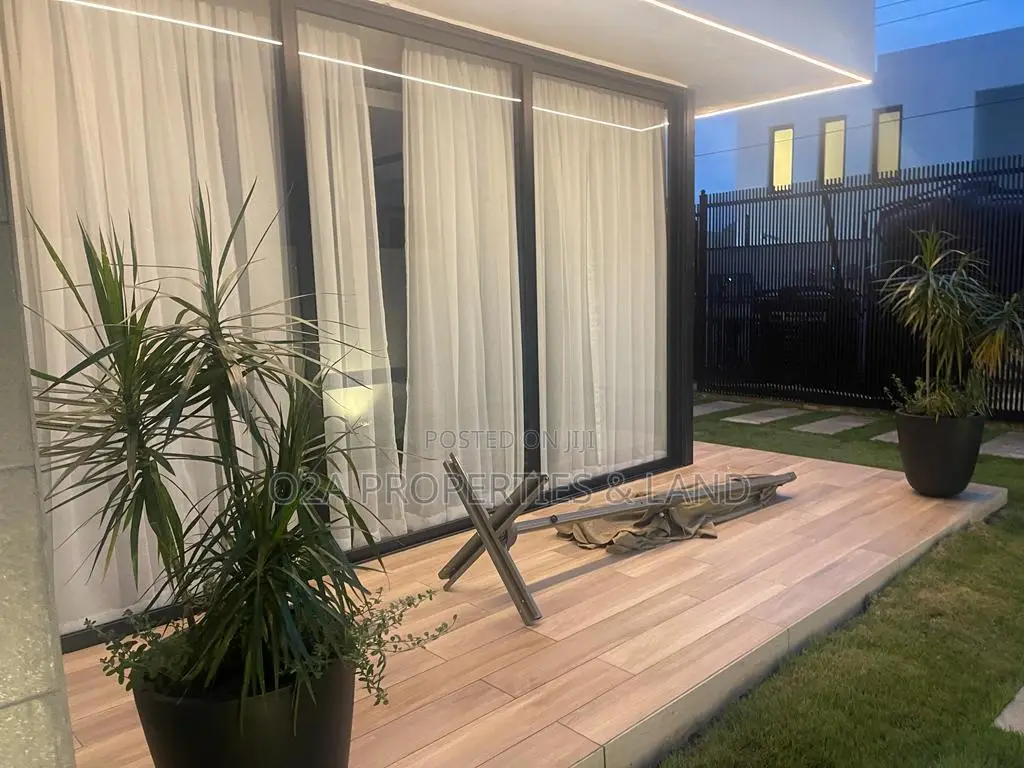 4bdrm House in Airport Hills for sale in Airport Residential Area
