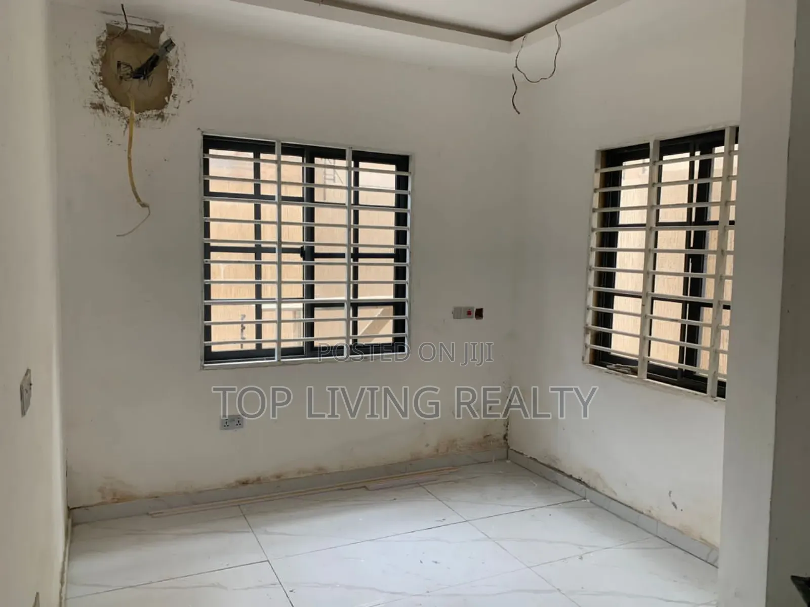 4bdrm Townhouse/Terrace in Legon Hills, Ashaley Botwe for sale in Ashaley Botwe