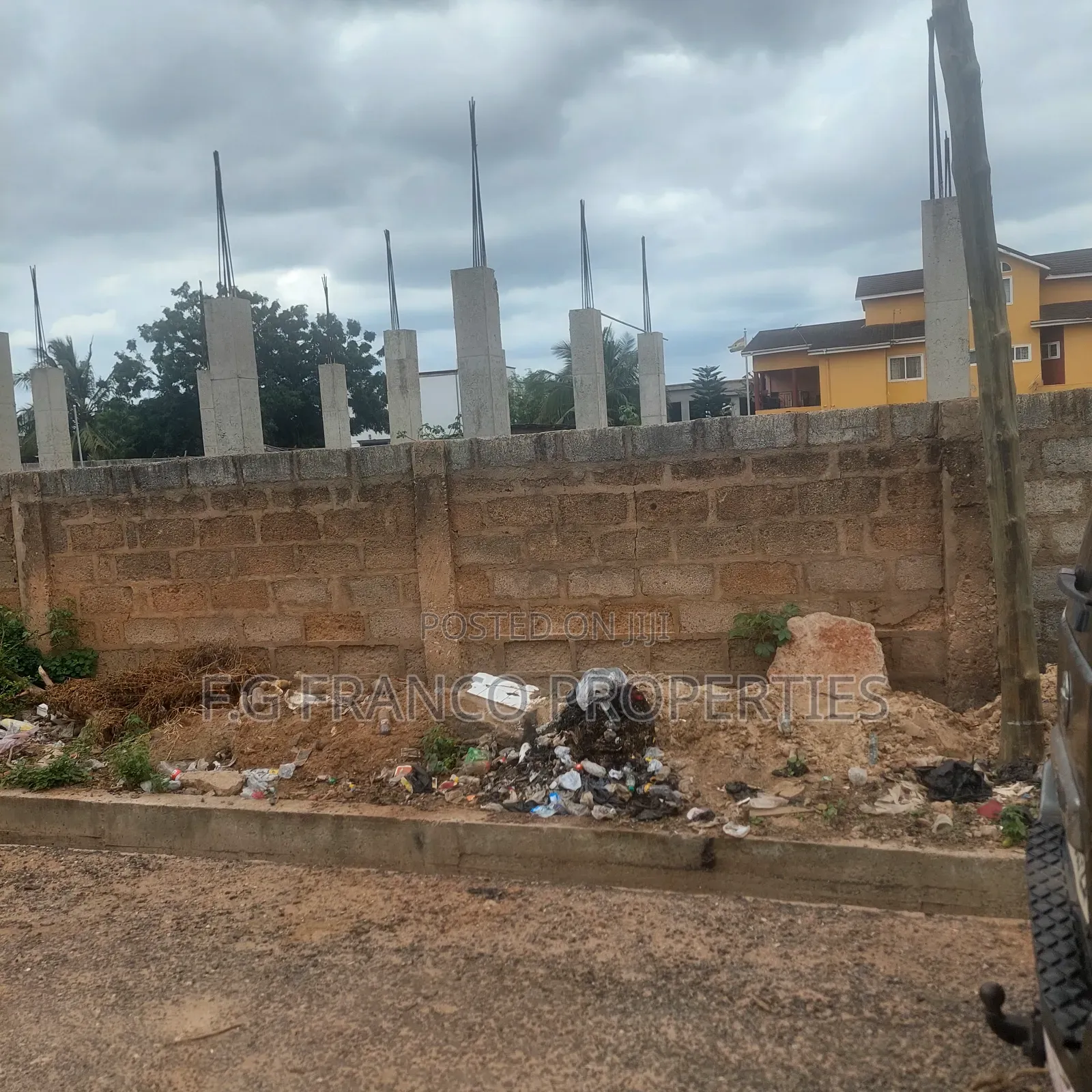2 and Helf Plots for Sale at Spintex in Spintex