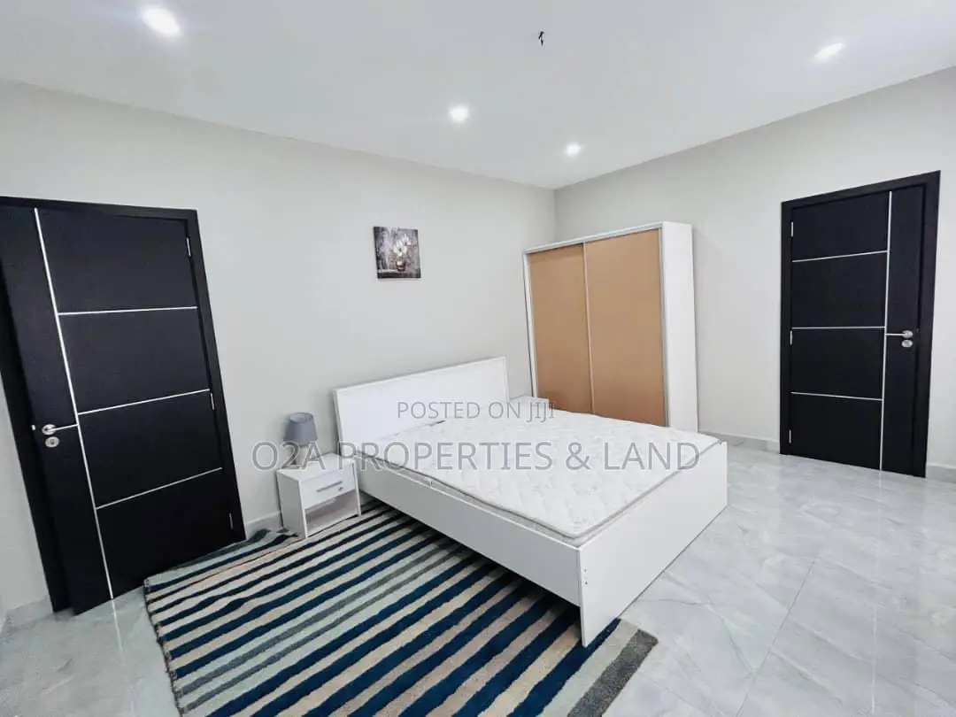 Furnished 4bdrm Townhouse / Terrace in Labone for rent in Labone Junction