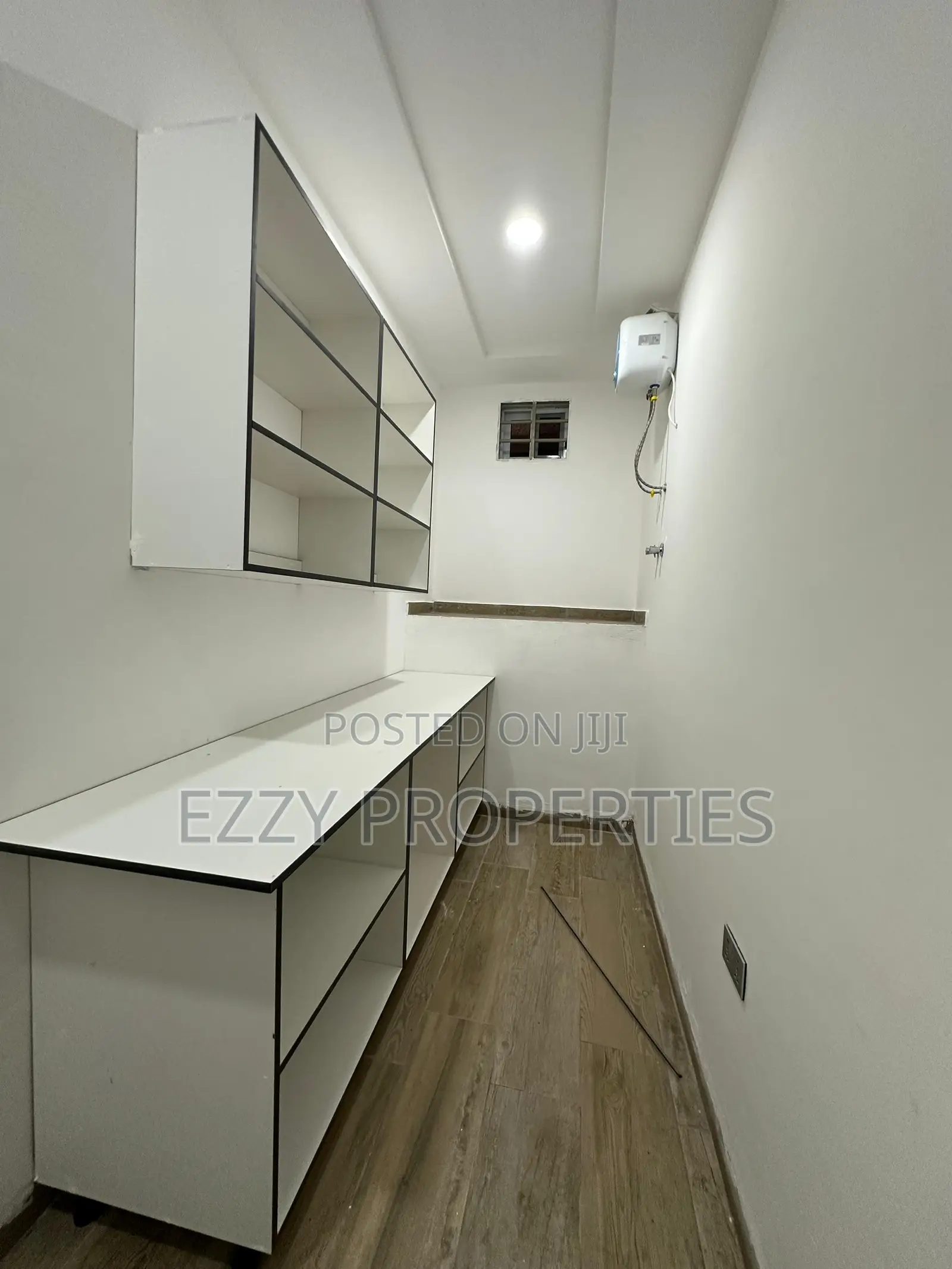 4bdrm House in Lakeside Estate, Ashaley Botwe for sale in Ashaley Botwe