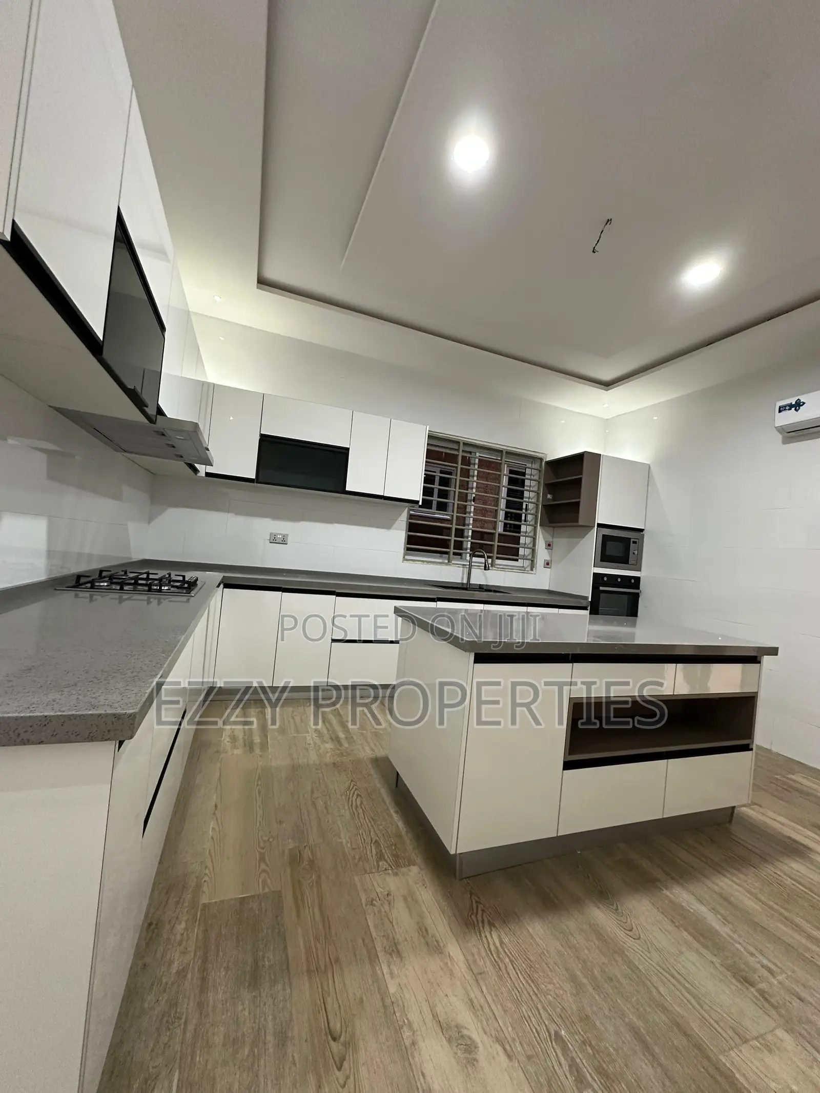 4bdrm House in Lakeside Estate, Ashaley Botwe for sale in Ashaley Botwe