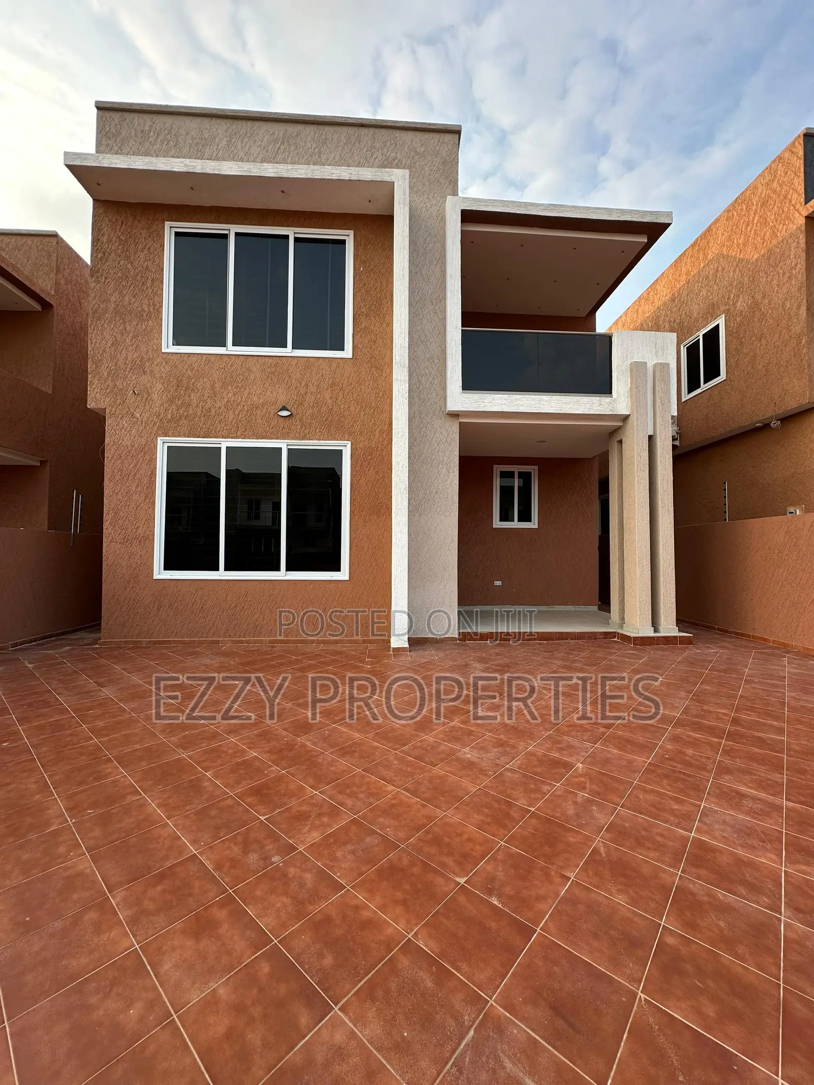 4bdrm House in Lakeside Estate, Ashaley Botwe for sale in Ashaley Botwe