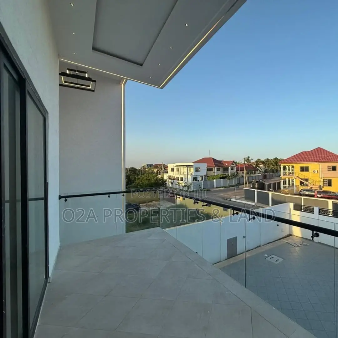 4bdrm House in Spintex, Baatsona Total for sale in Baatsona Total
