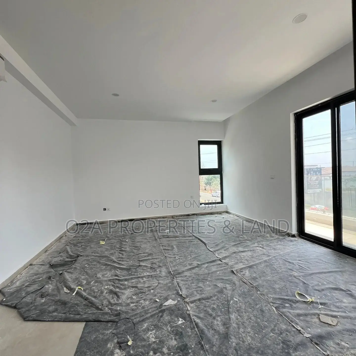 4bdrm House in Airport East for sale in Airport Residential Area