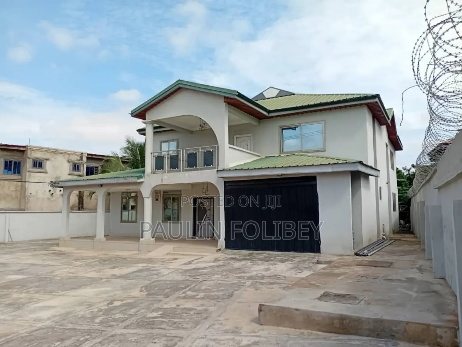 6bdrm Duplex in Dg Property, Pokuase for rent in Pokuase