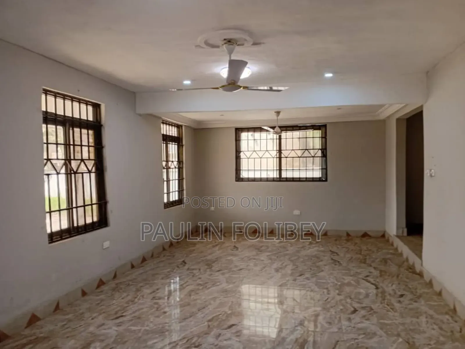 6bdrm Duplex in Dg Property, Pokuase for rent in Pokuase